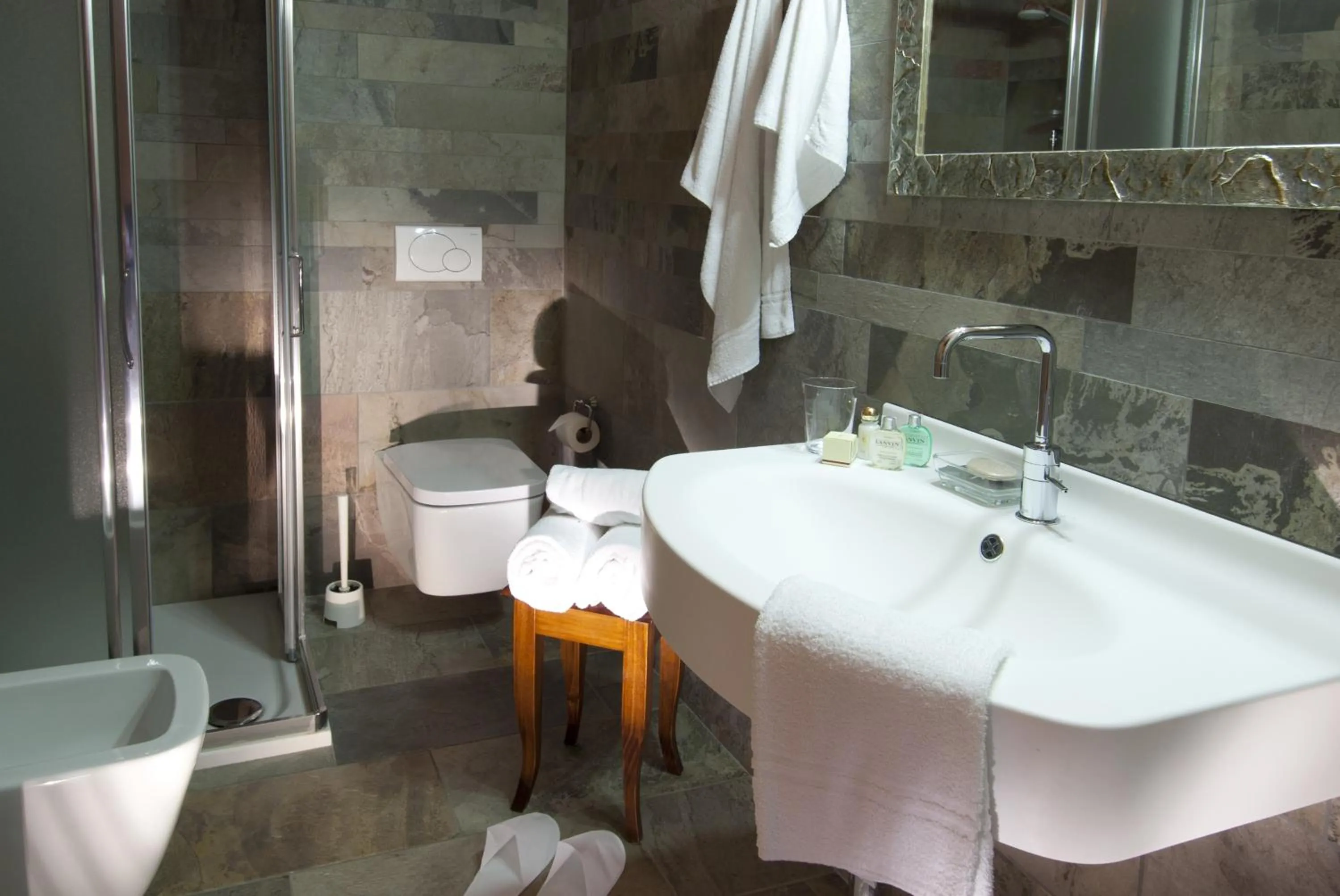 Bathroom in Miramonti