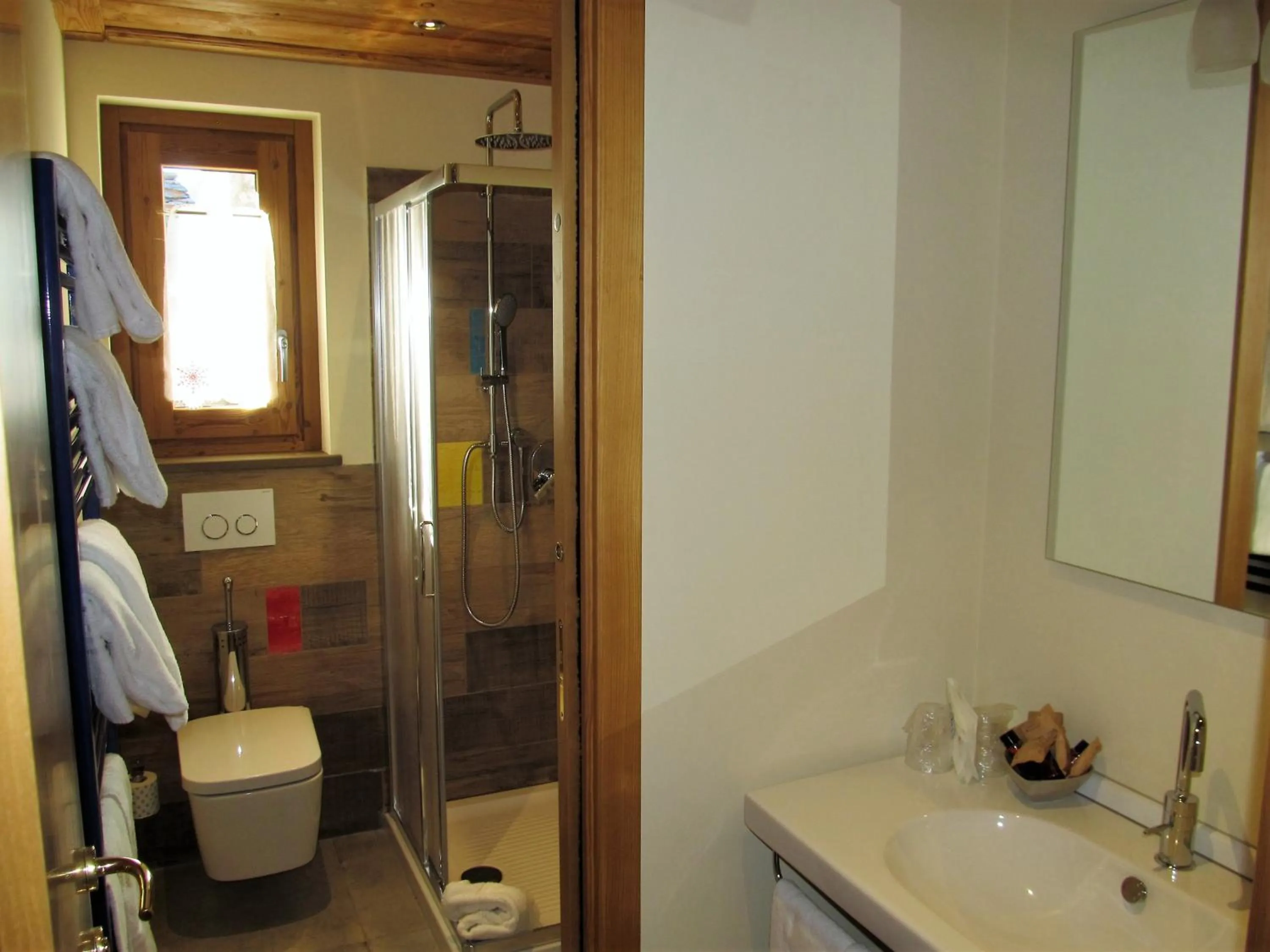 Bathroom in Miramonti