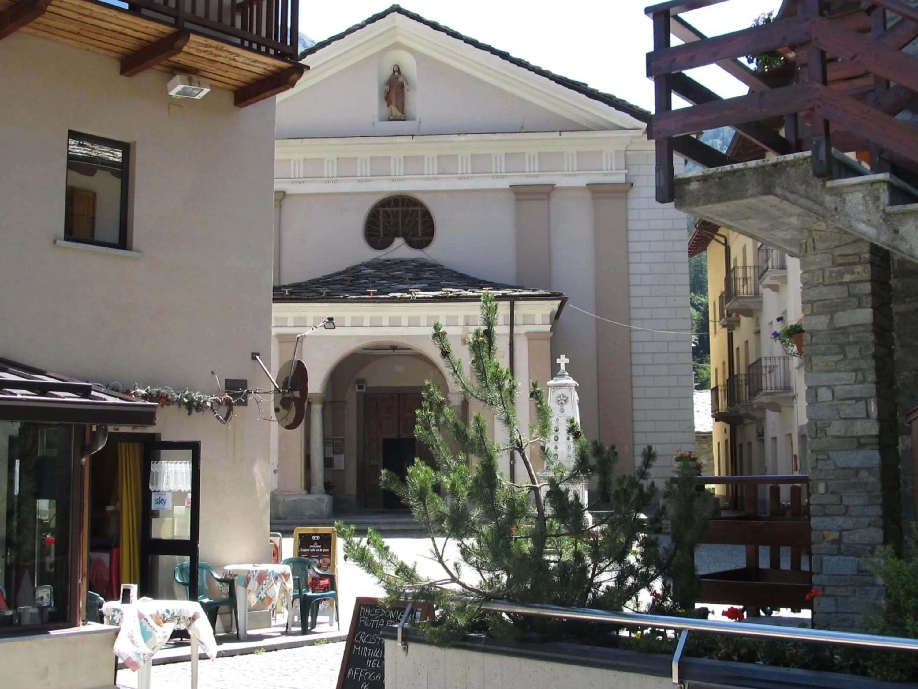 Landmark view in Miramonti