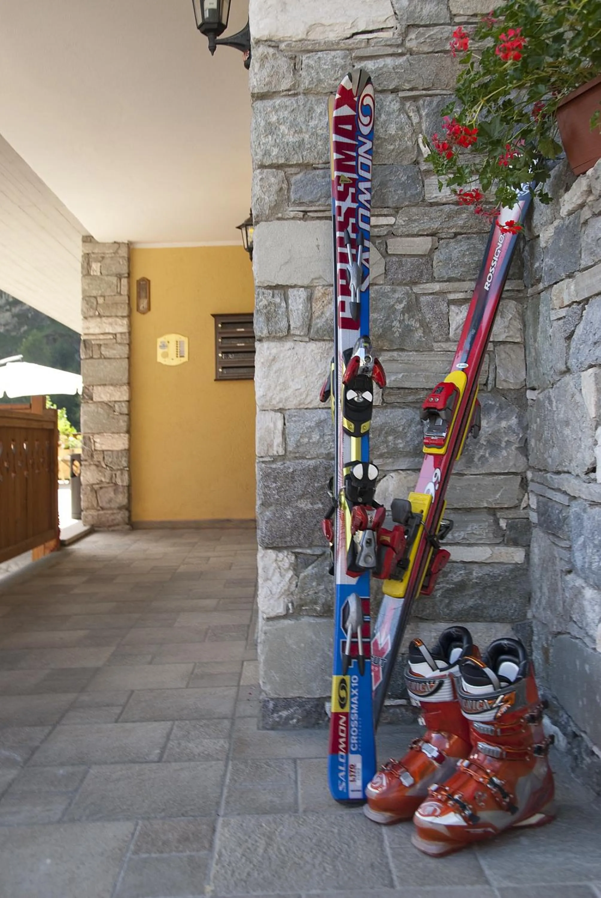 Decorative detail in Miramonti