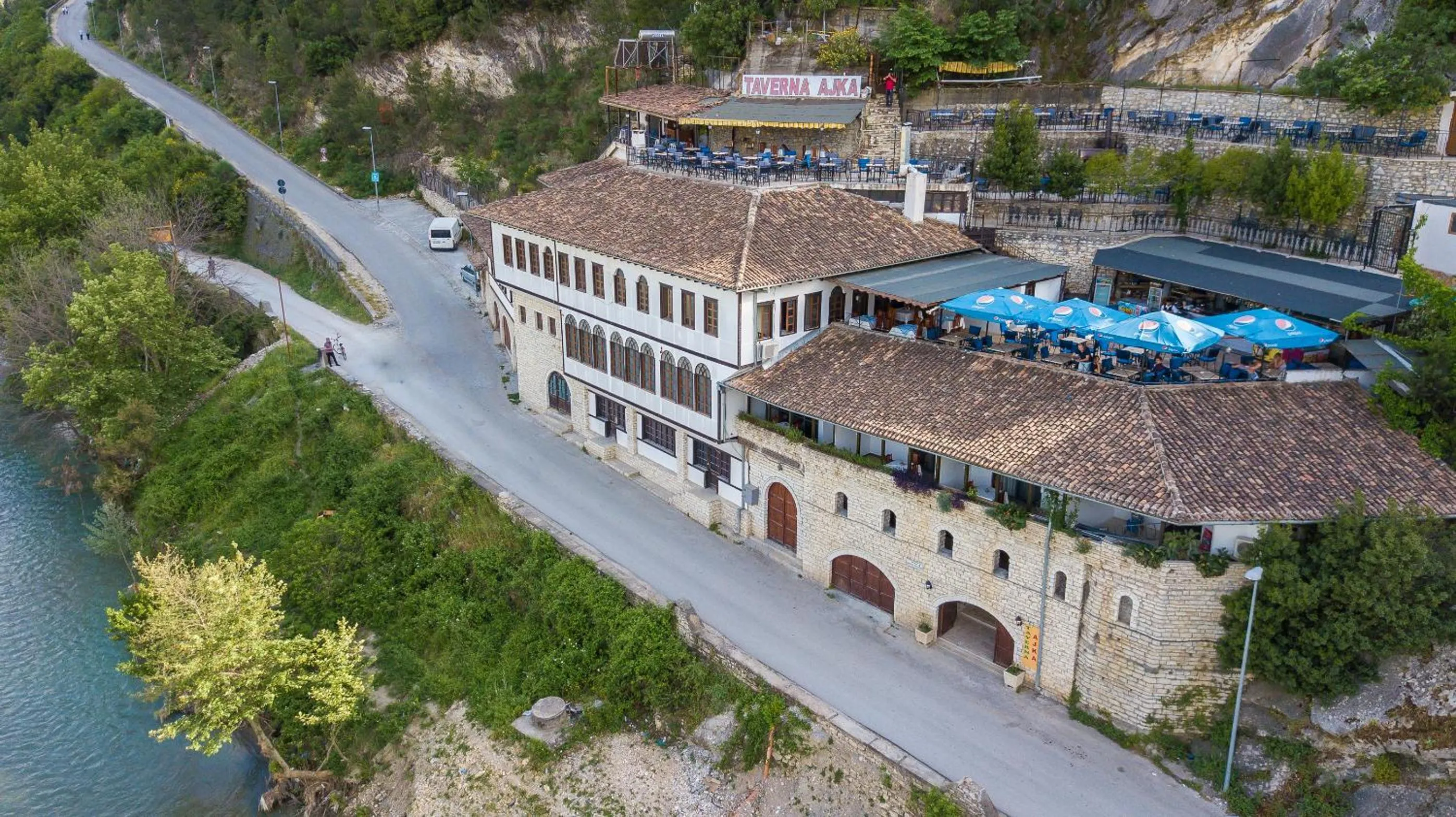 Facade/entrance in Hotel Ajka