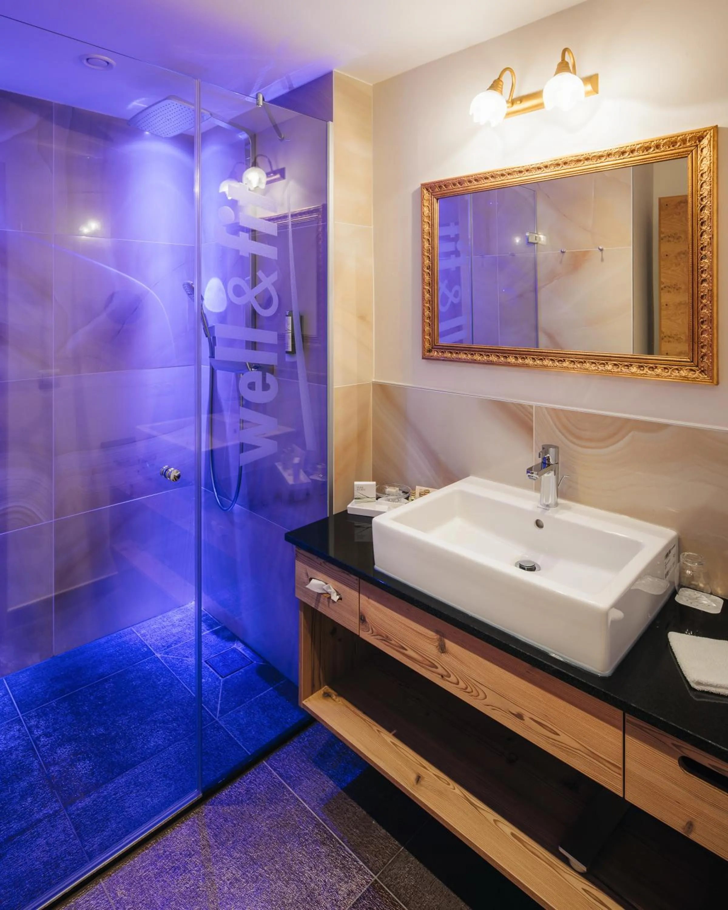 Bathroom in Wellnesshotel Cervosa