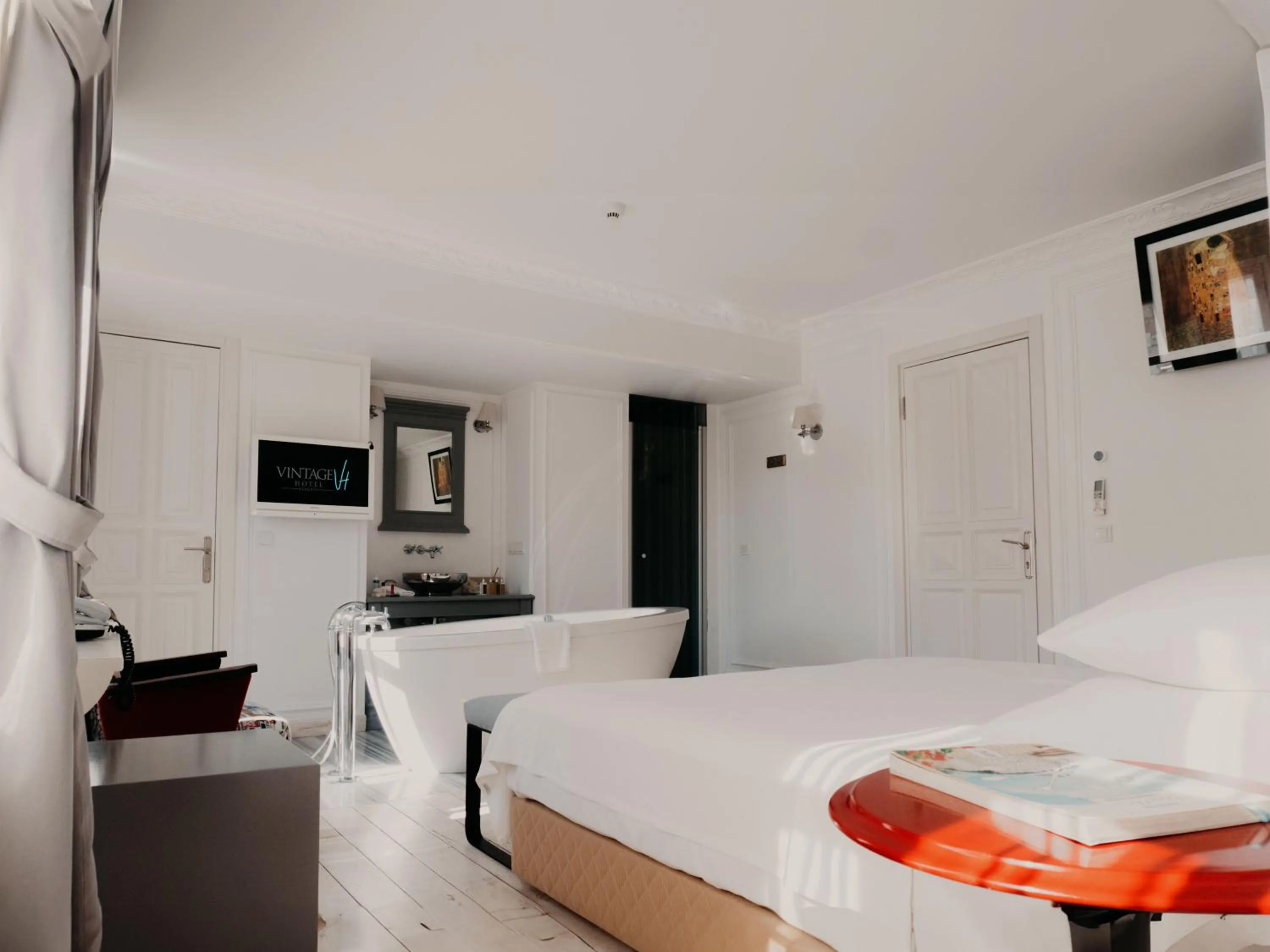 Bed in Vintage Alacati