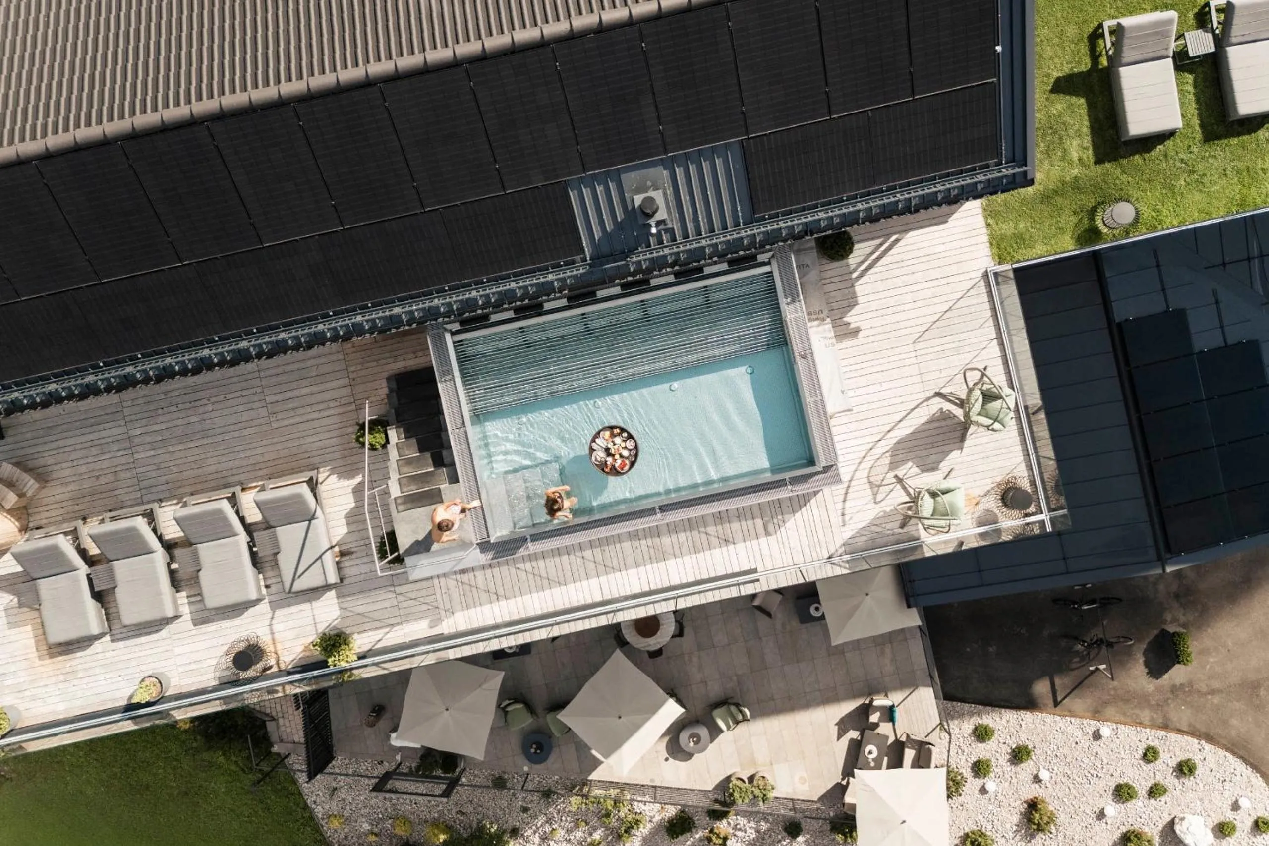 Swimming pool in Hotel Plan de Gralba - das Berghotel