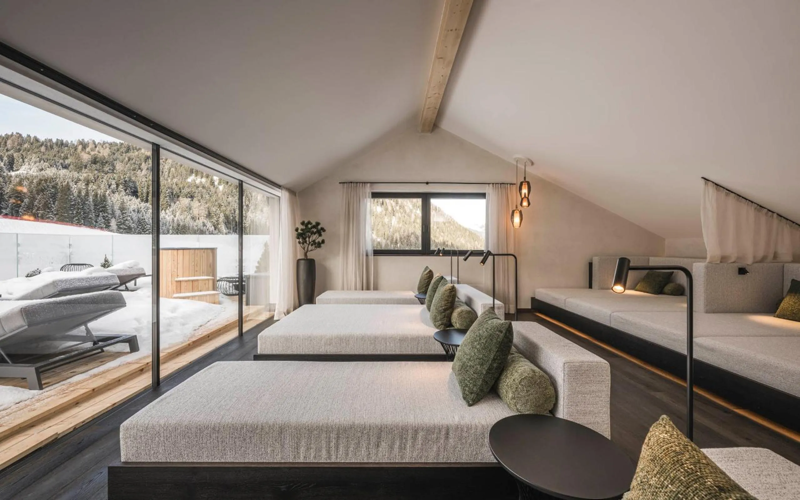 Spa and wellness centre/facilities, Bed in Hotel Plan de Gralba - das Berghotel