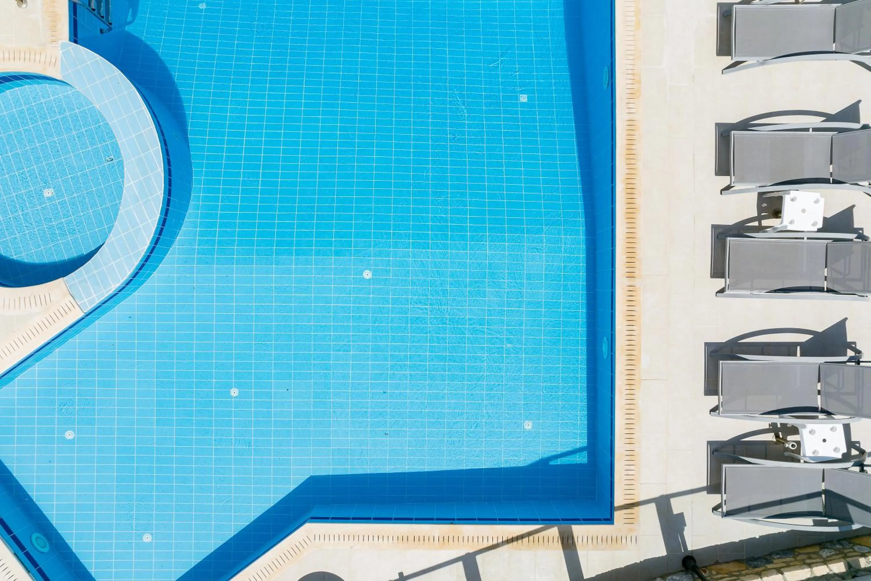 Swimming pool in Areti Hotel