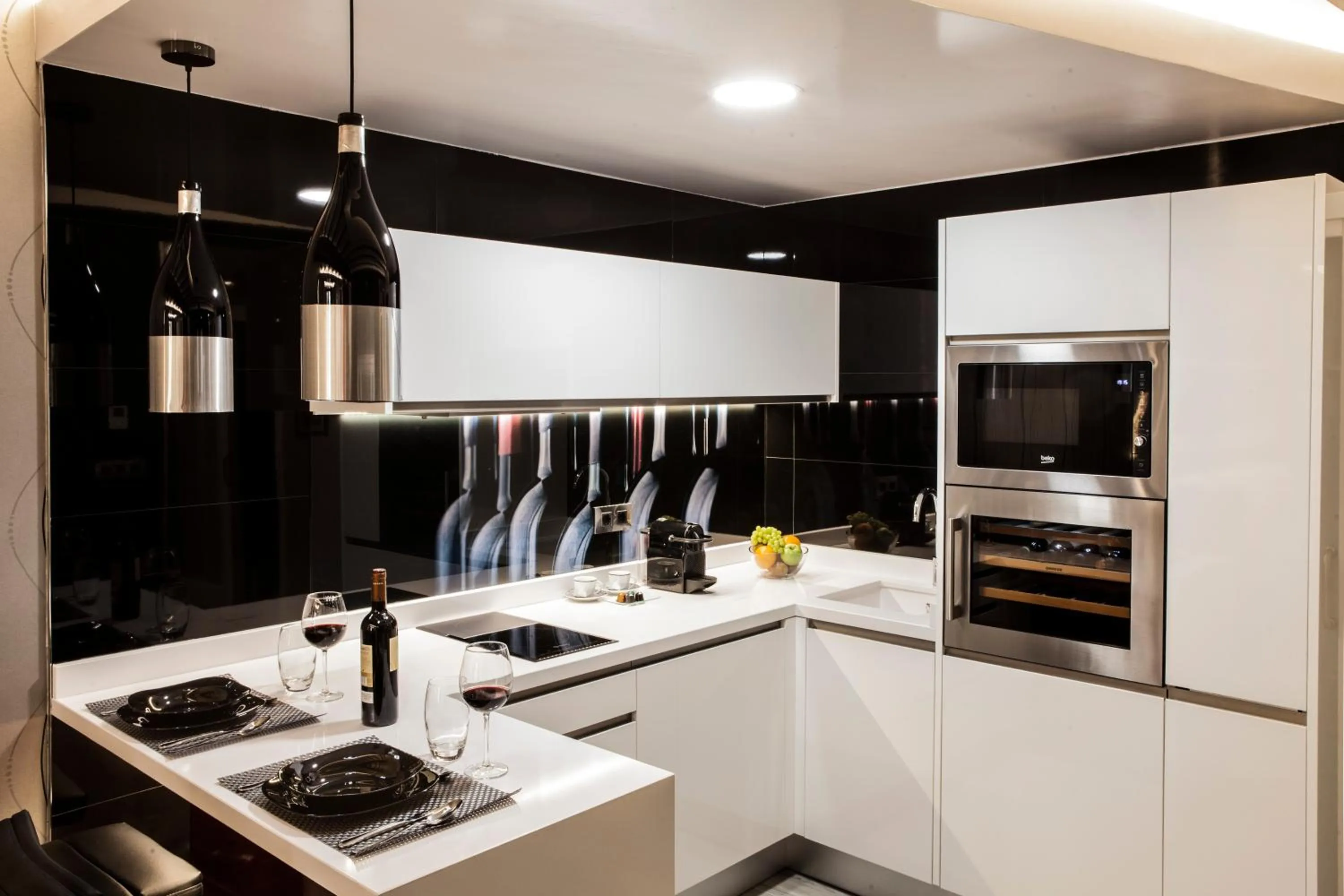 Kitchen or kitchenette in Wine & Soul Suites