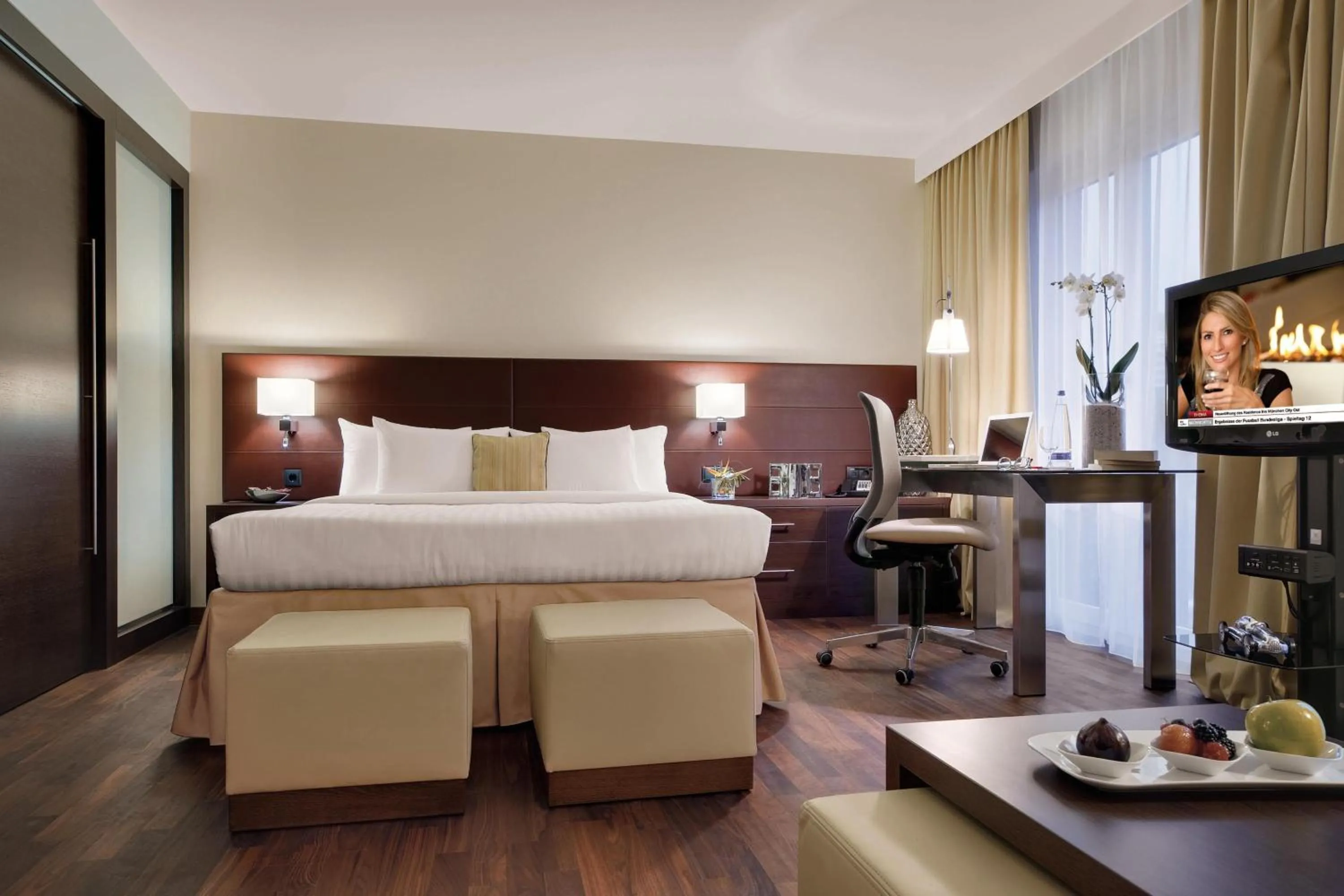 Photo of the whole room, Bed in Residence Inn by Marriott Munich City East