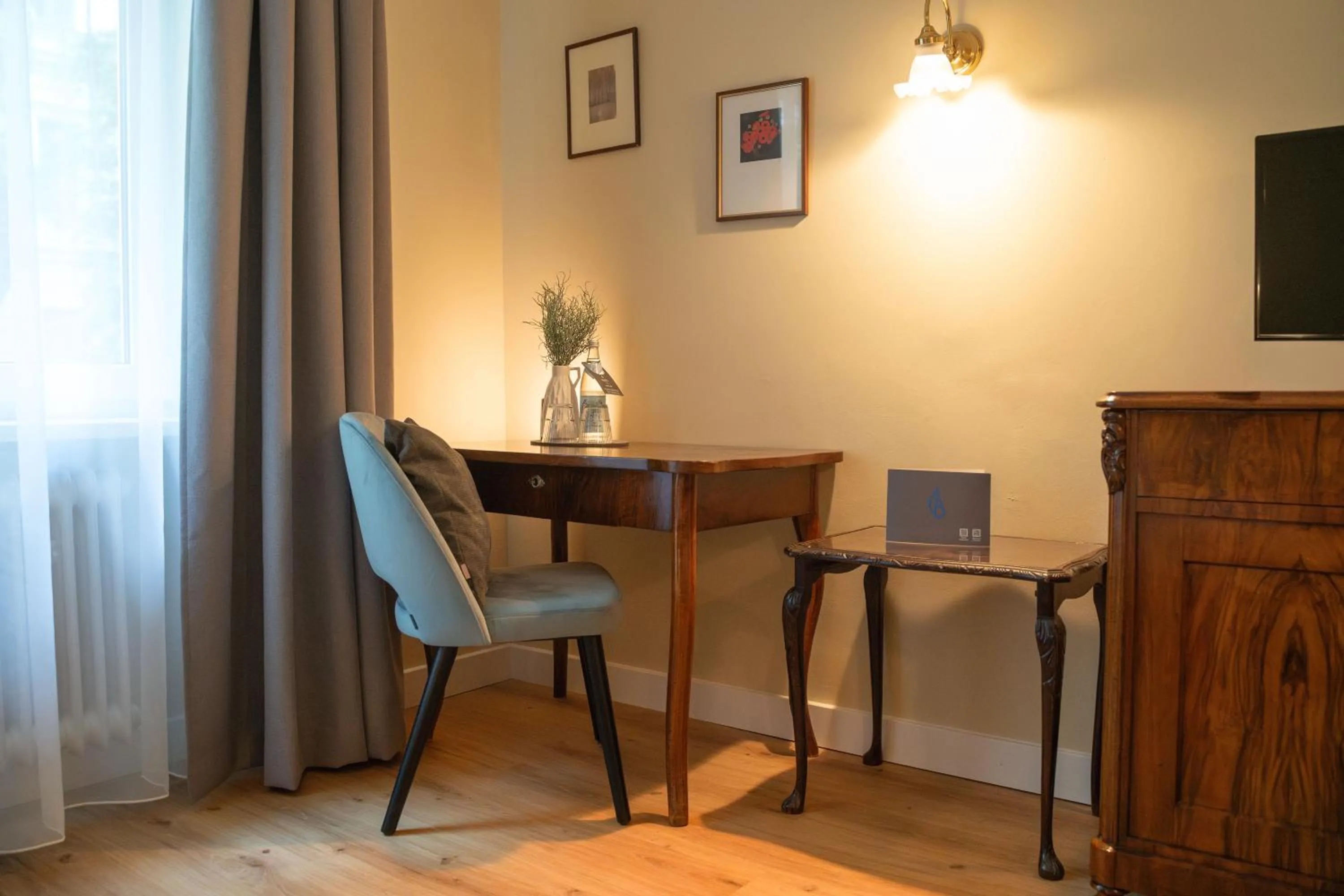 Photo of the whole room in Hotel Altmünchen by Blattl