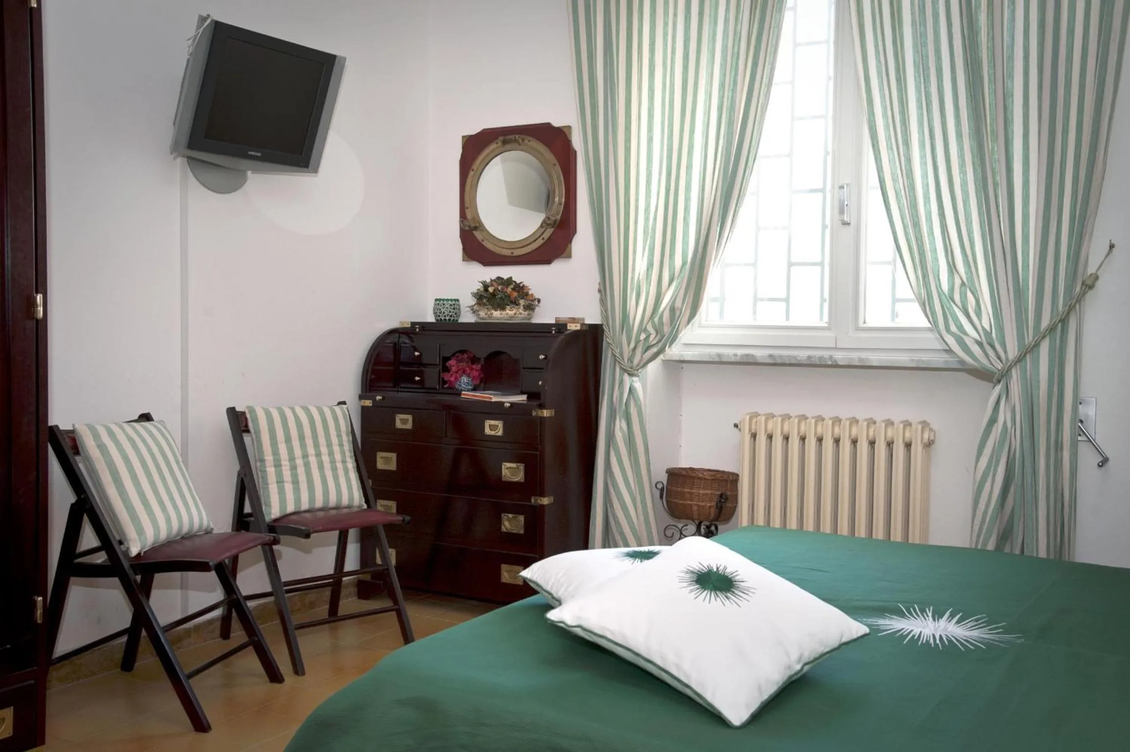 Decorative detail, Bed in B&B Villa Ines