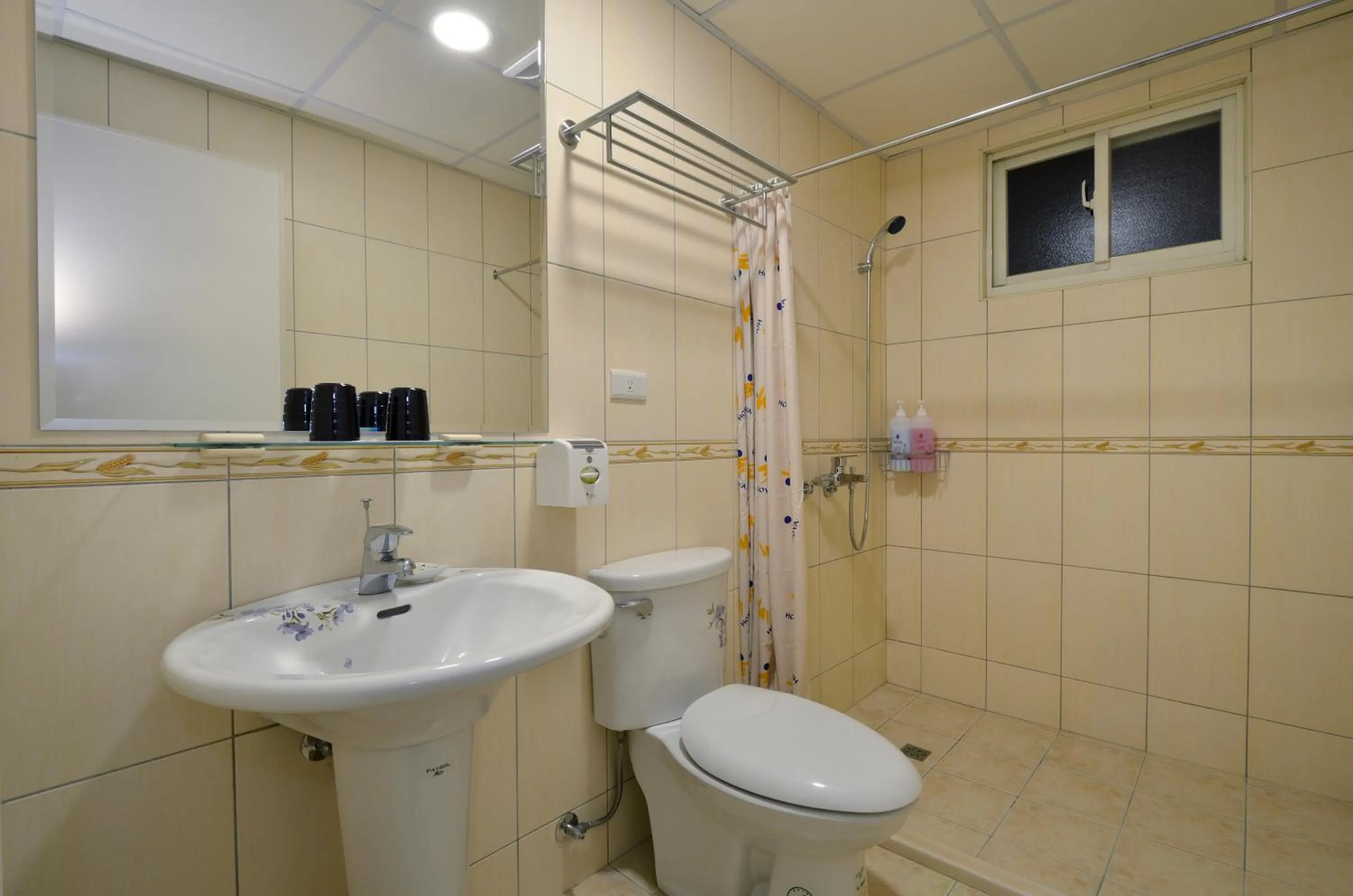 Shower in Hoya Resort Hotel Chiayi