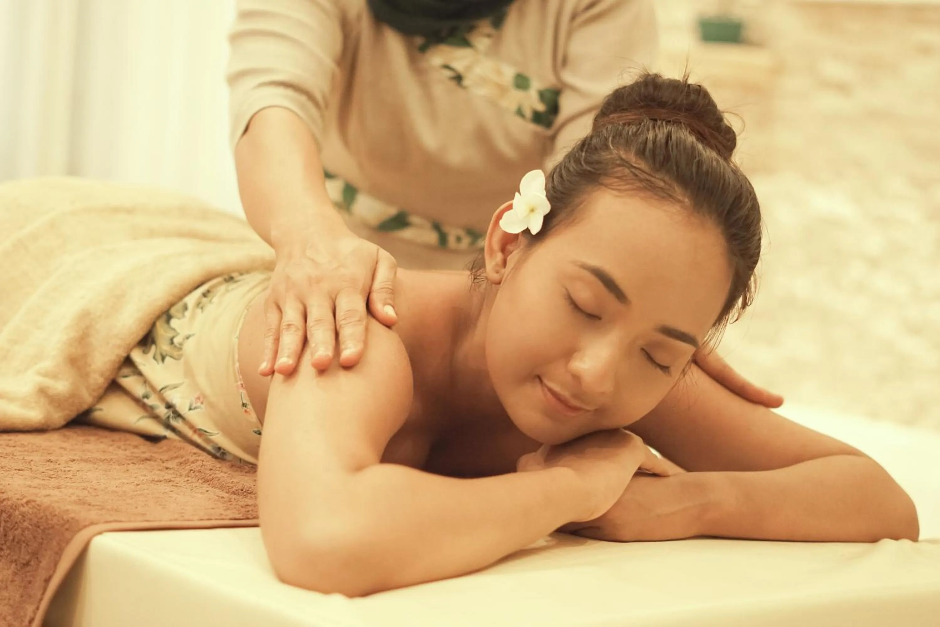 Massage in Ndalem Nuriyyat Villa, Spa & Skin Care
