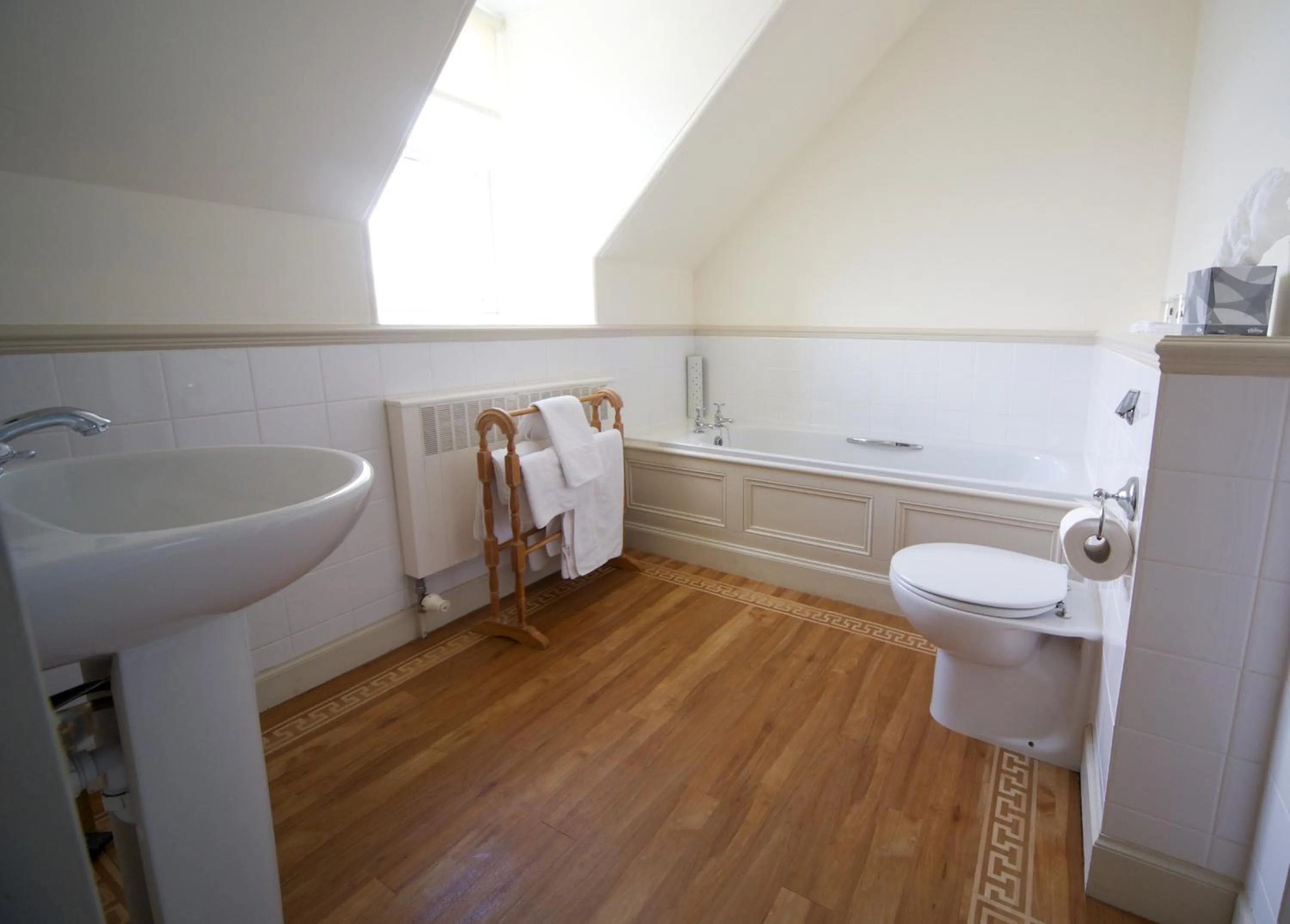 Bathroom in The Creggans Inn