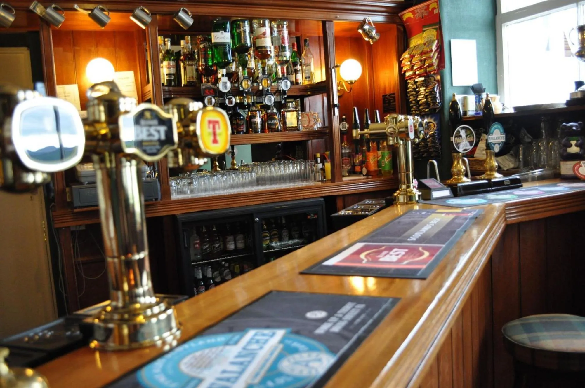 Lounge or bar in The Creggans Inn