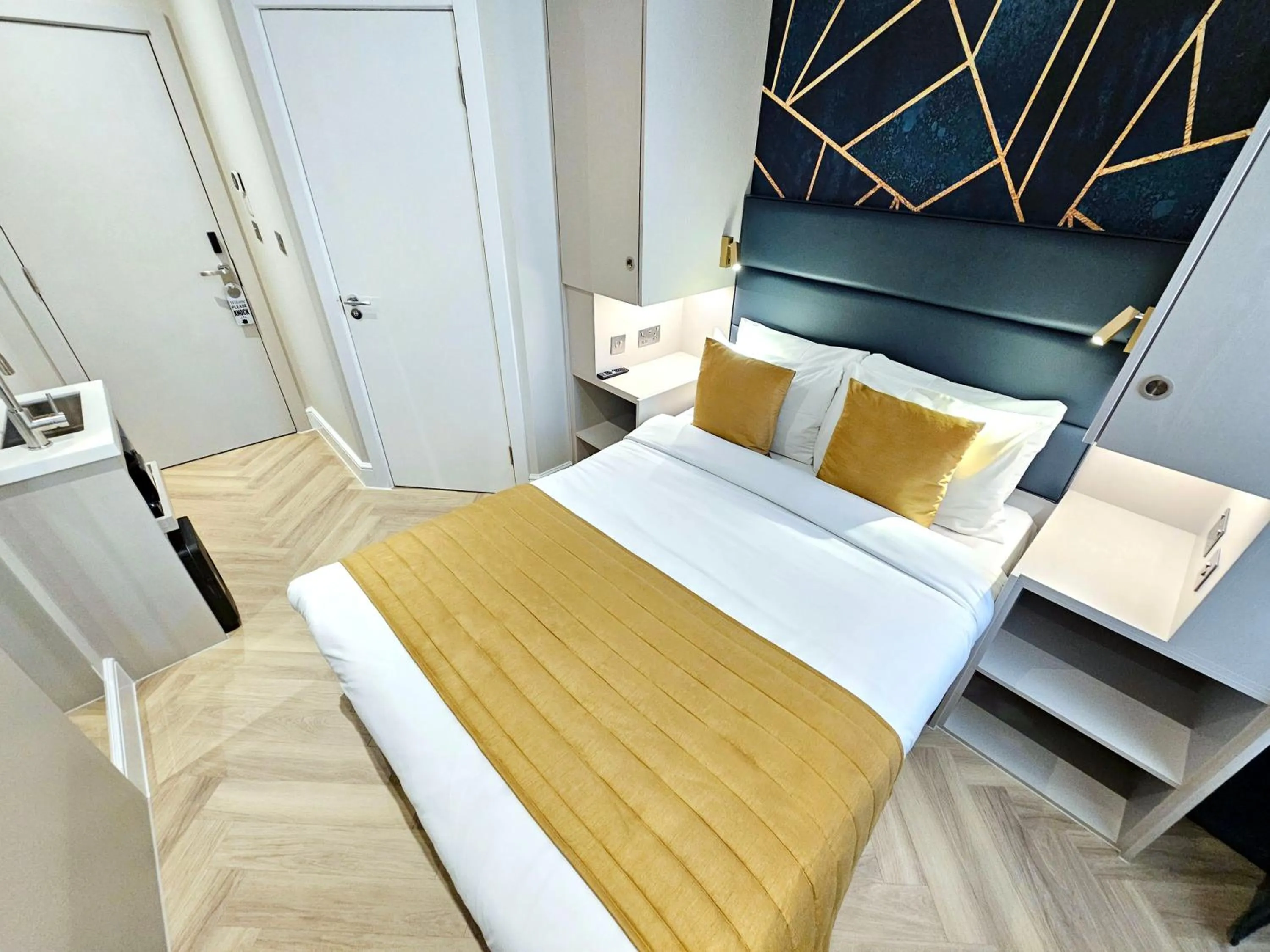 Bed in West Brompton Studios