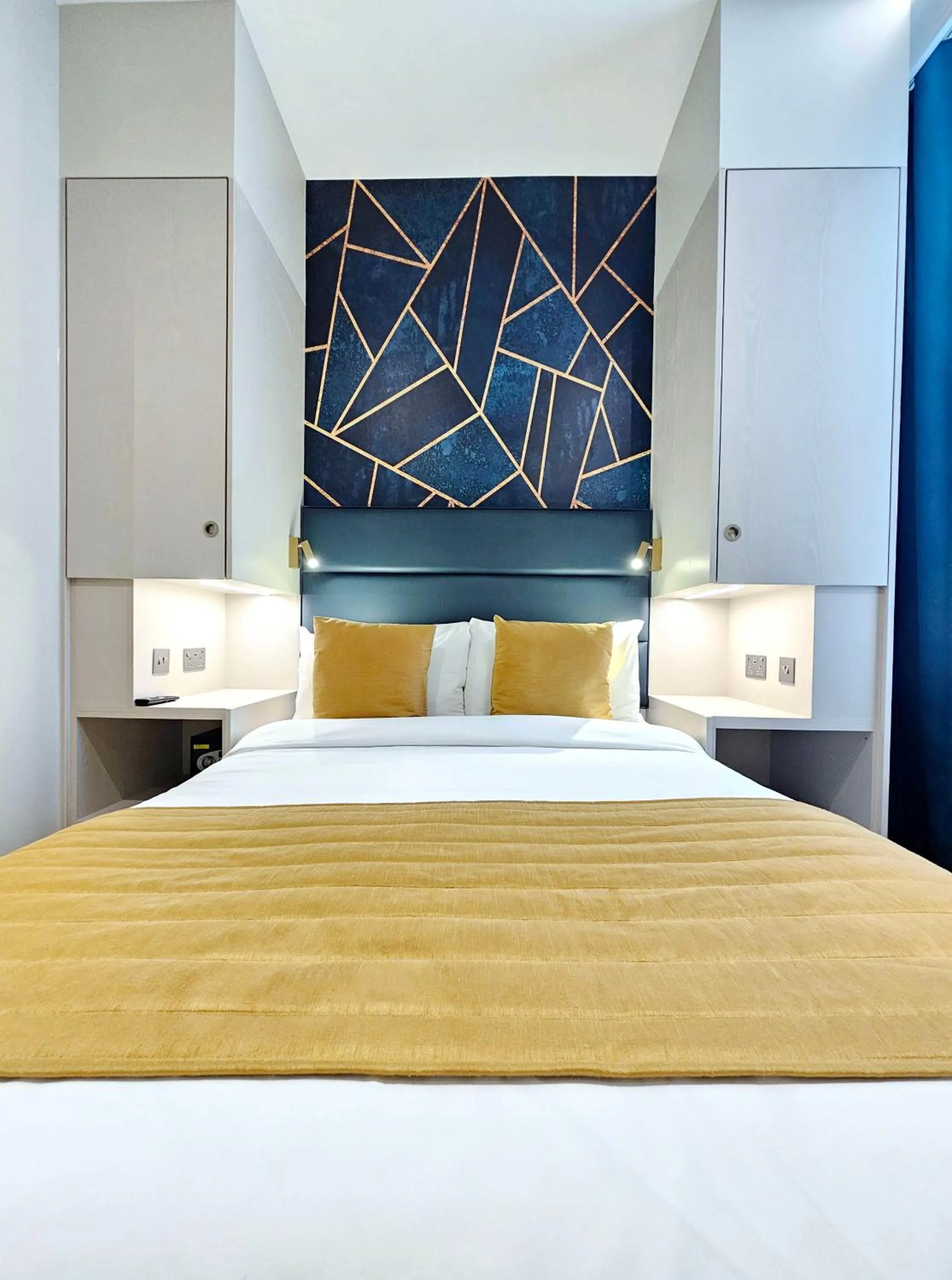 Bed in West Brompton Studios