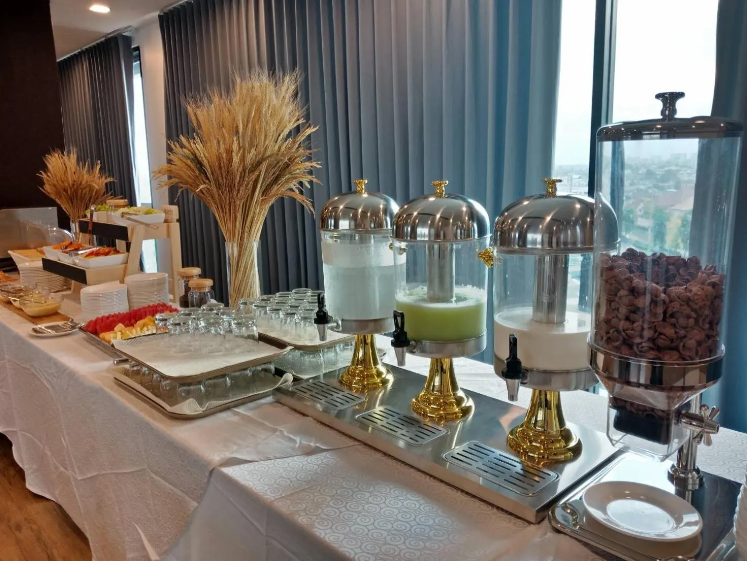 Food and drinks in IWISH Hotel