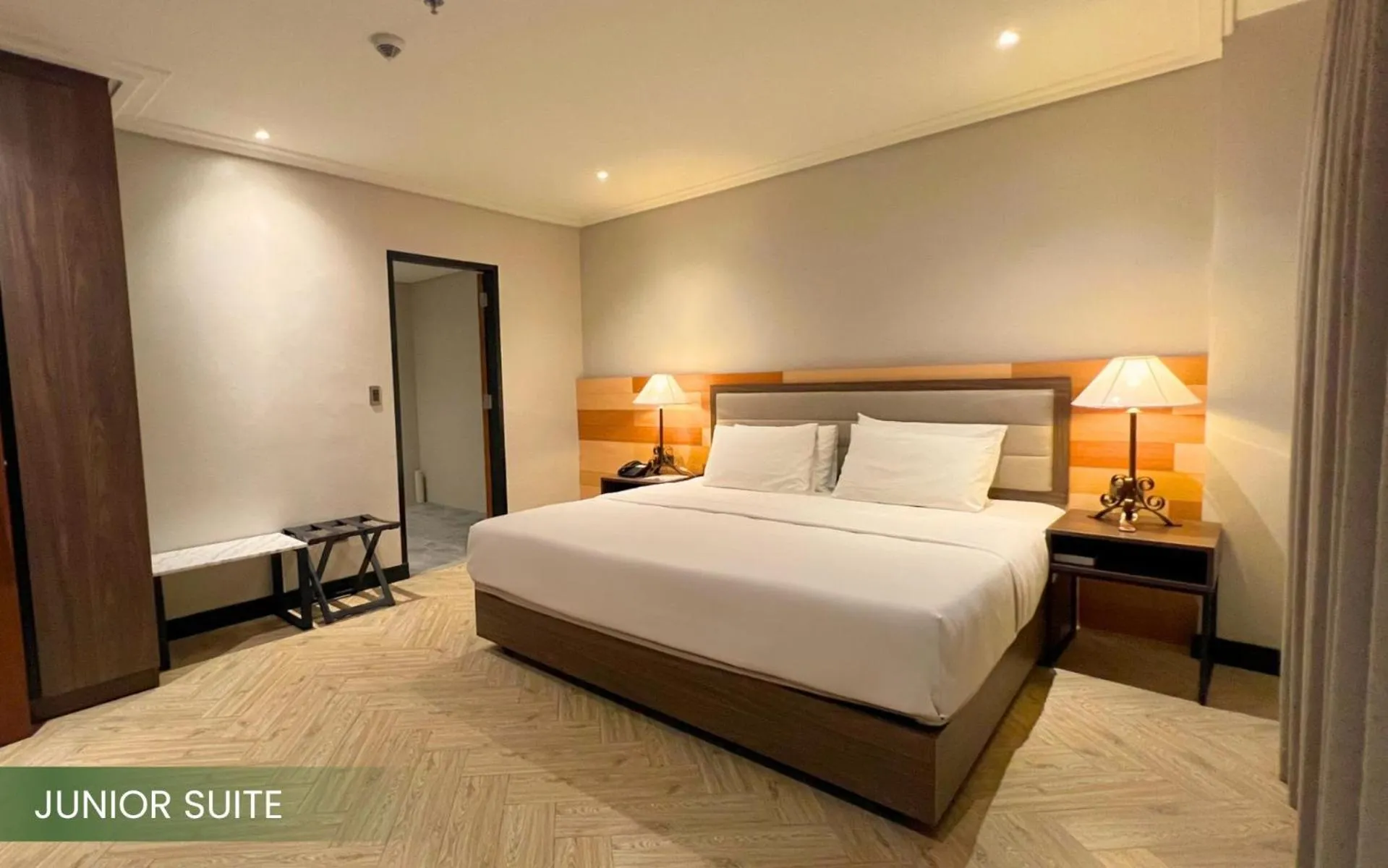 Bedroom, Bed in Acacia Hotel Bacolod