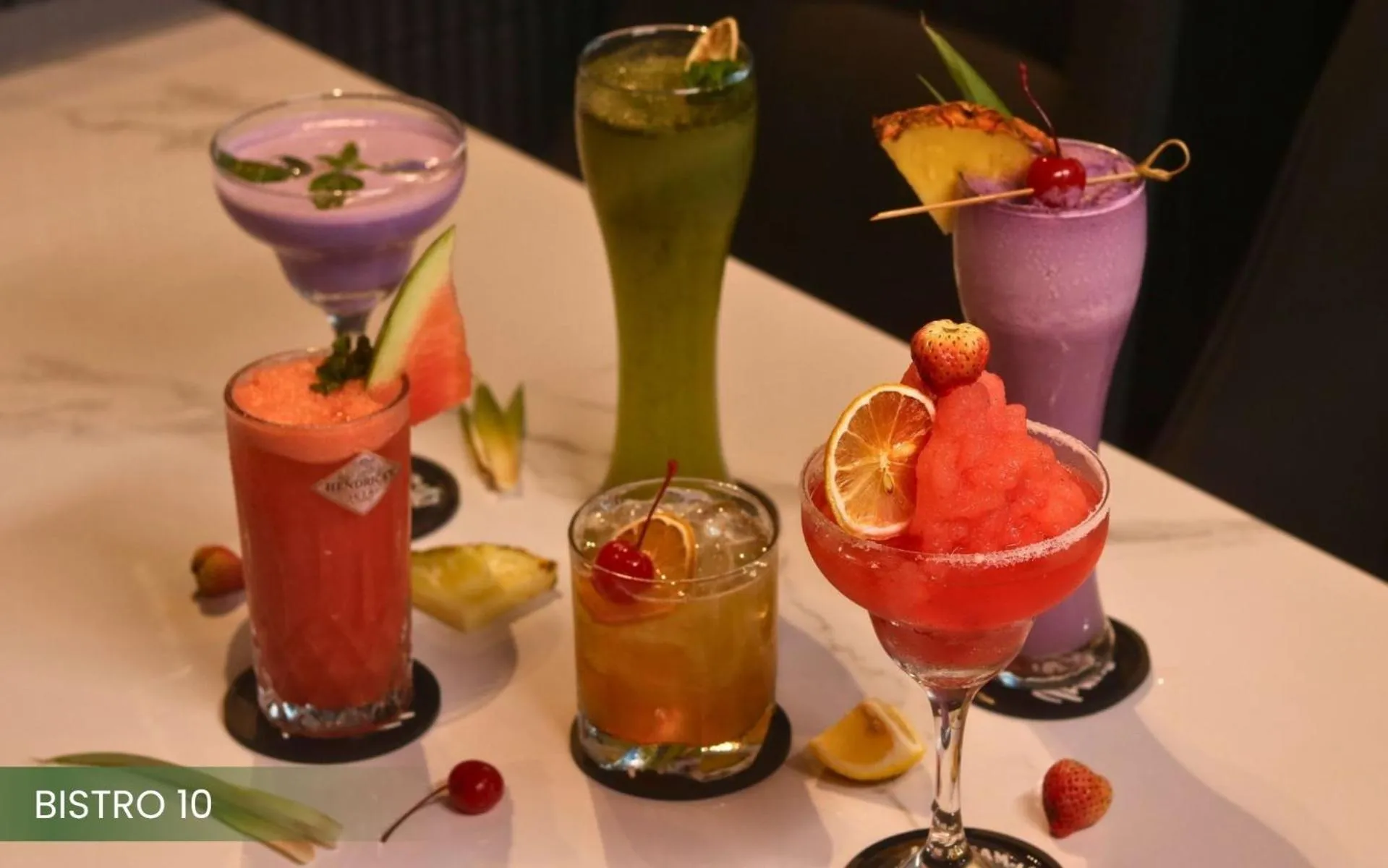 Lounge or bar in Acacia Hotel Bacolod