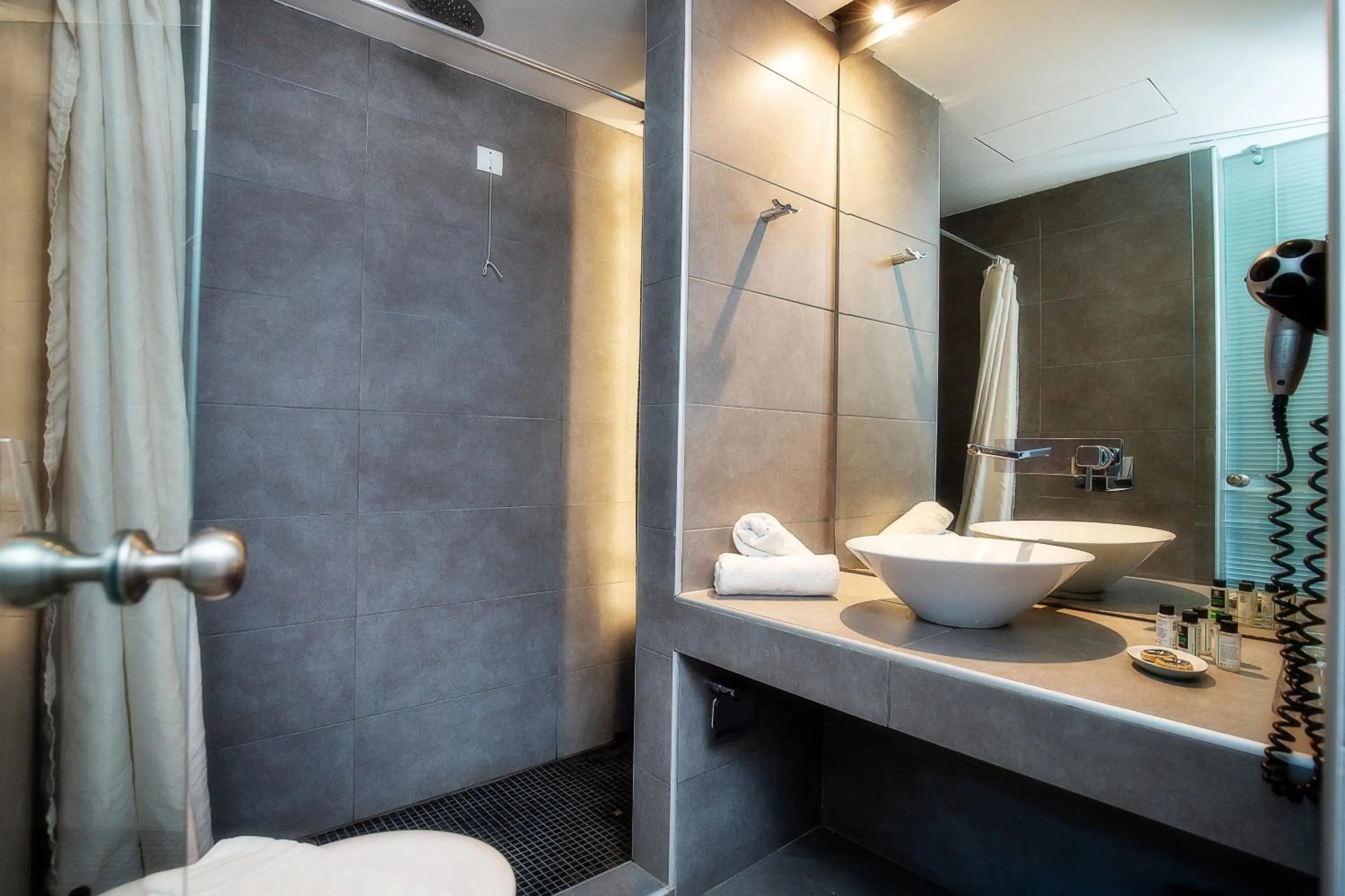 Bathroom in Kamari Beach Hotel