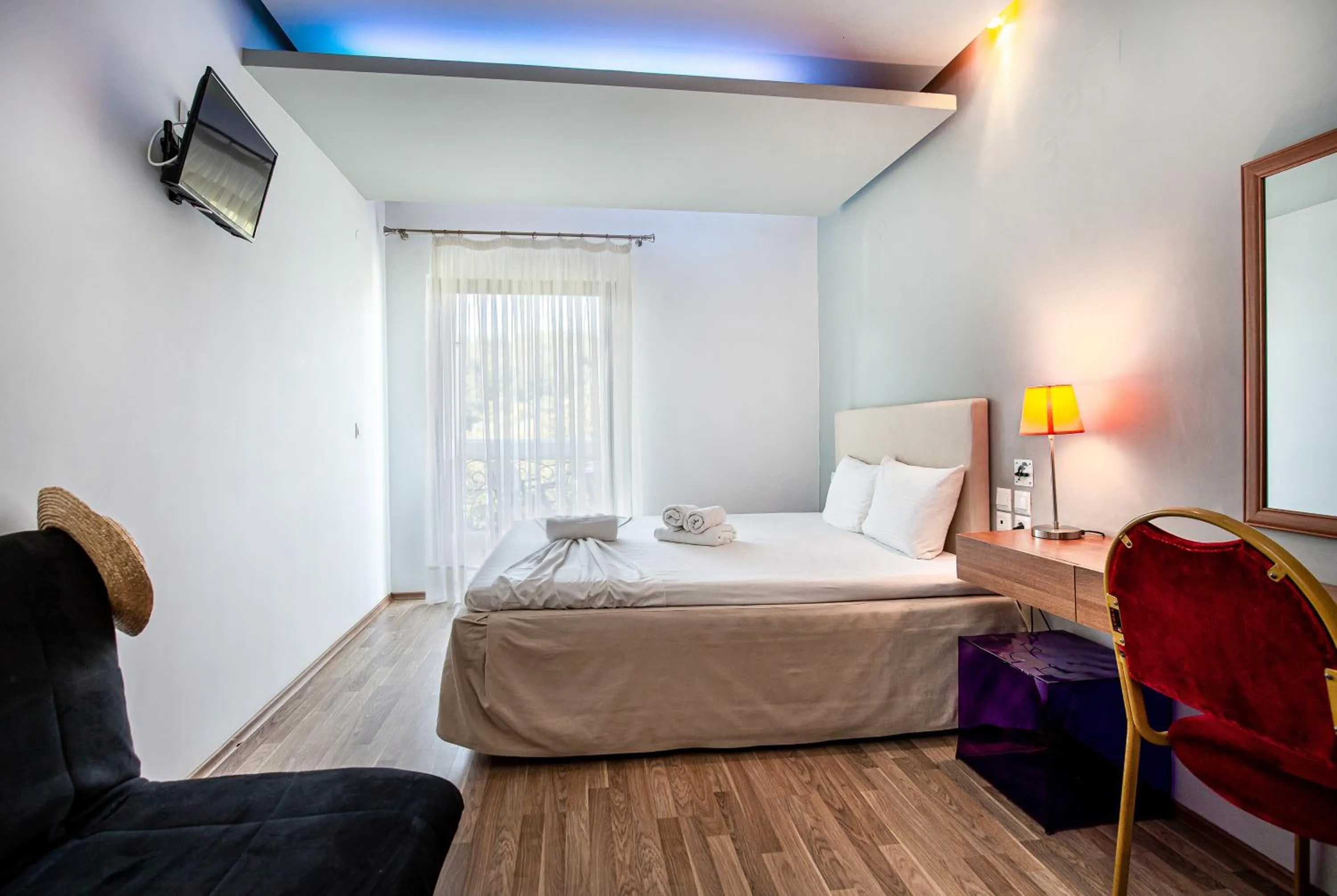 Bedroom in Kamari Beach Hotel