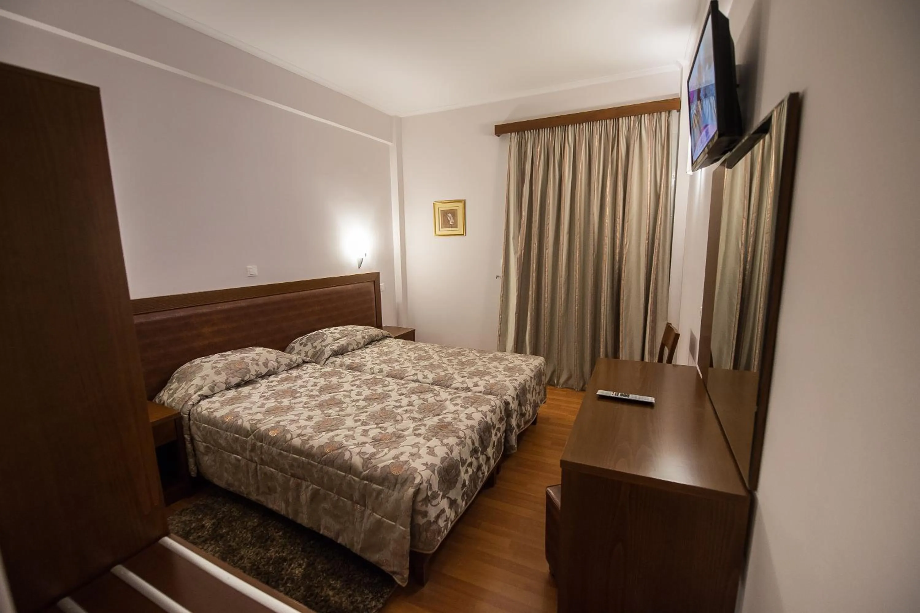 Bedroom, Bed in Hotel Olympos