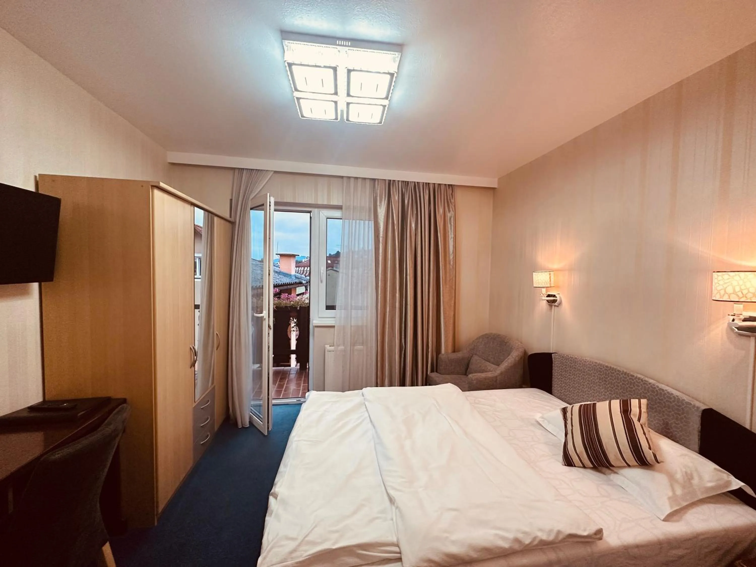 Photo of the whole room, Bed in Hotel Austria