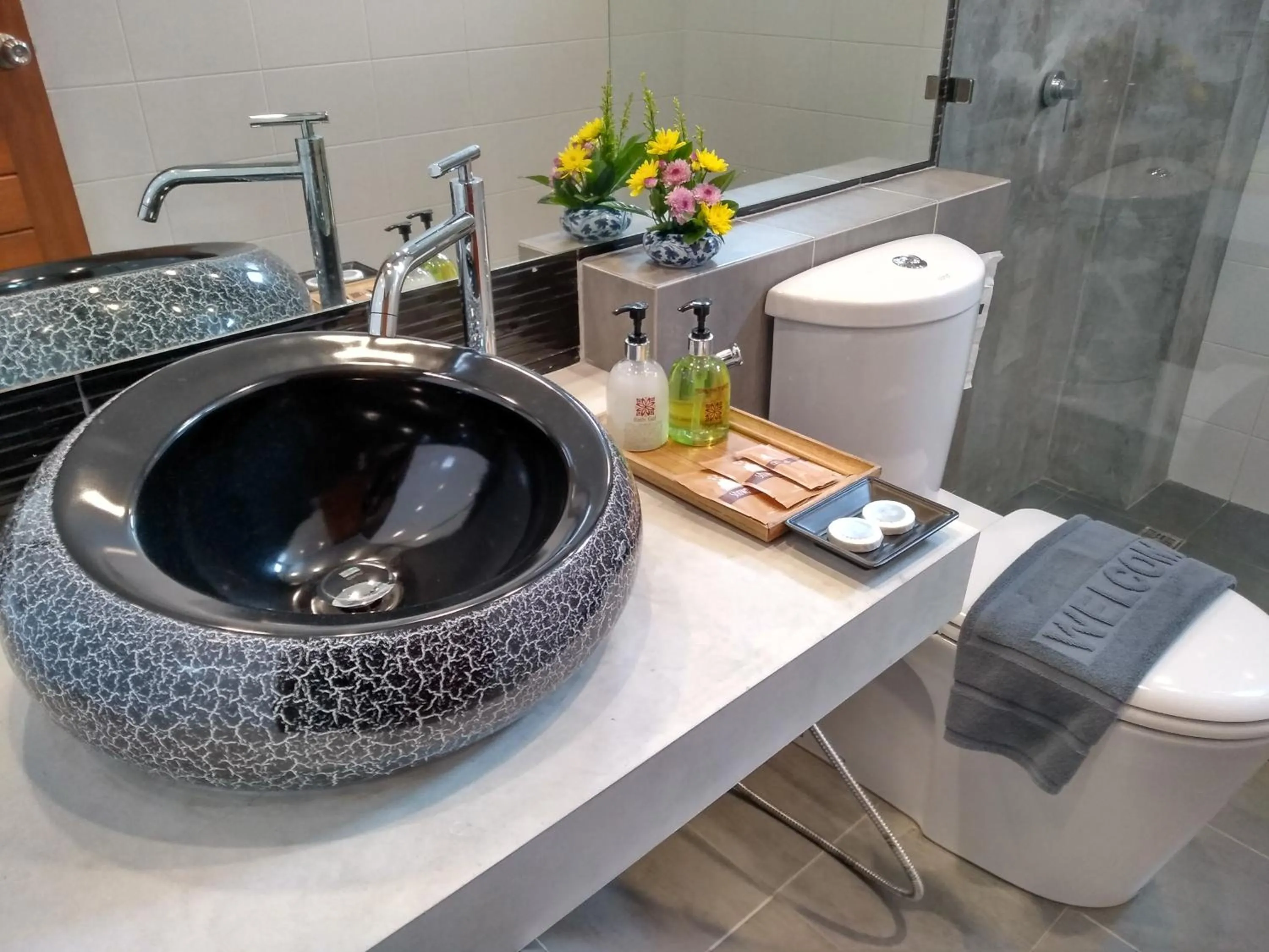 Toilet in De Loft Hotel