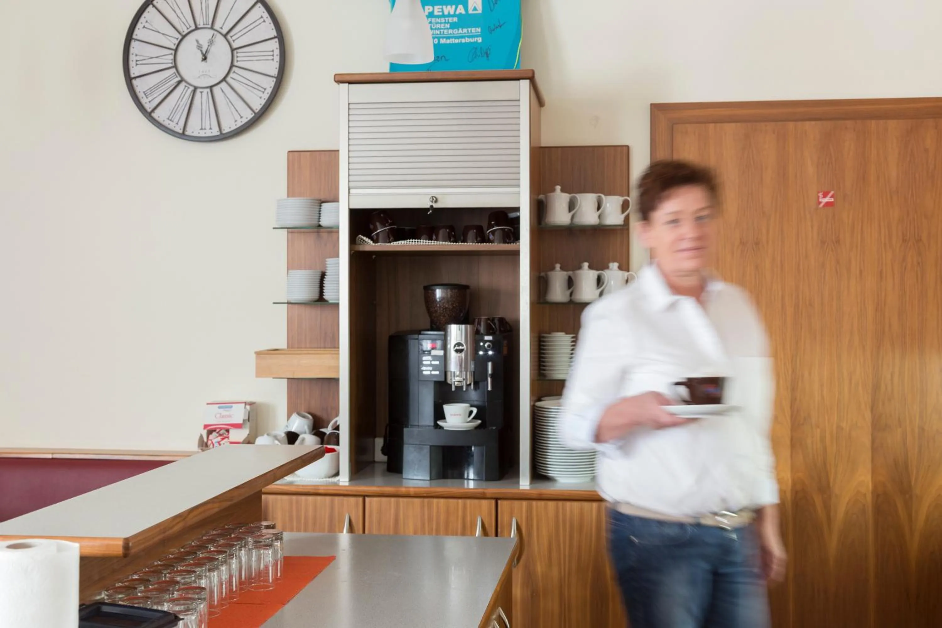 Restaurant/places to eat in Fair-Price-Hotel