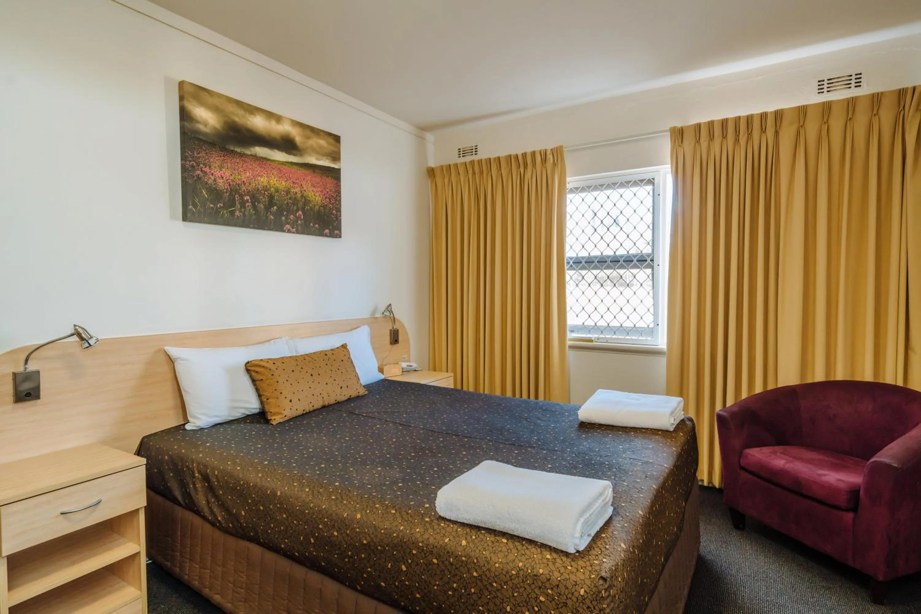 Bedroom, Bed in Canning Bridge Auto Lodge