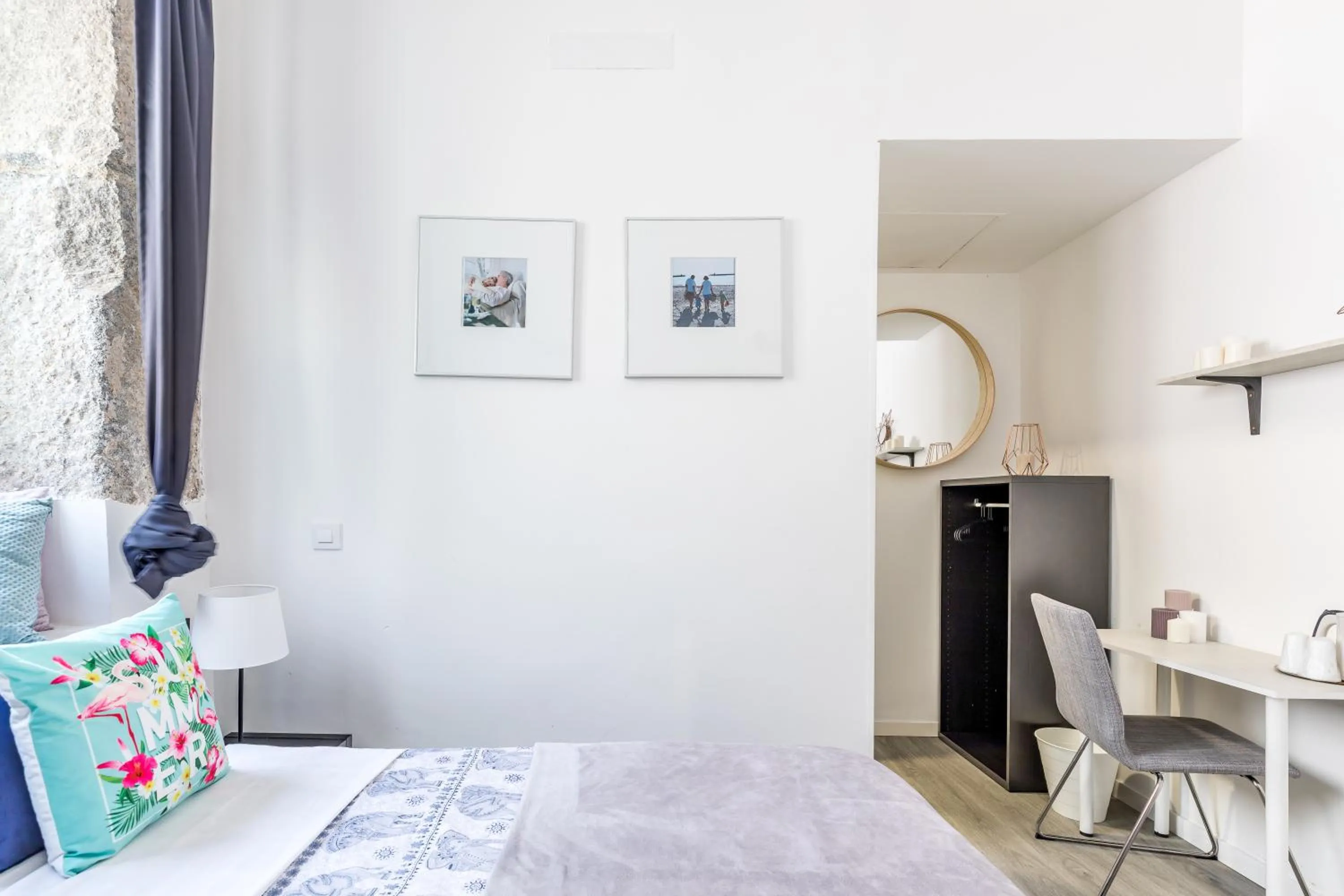 Bed in AYZ Juan de Mena - Auto check-in property