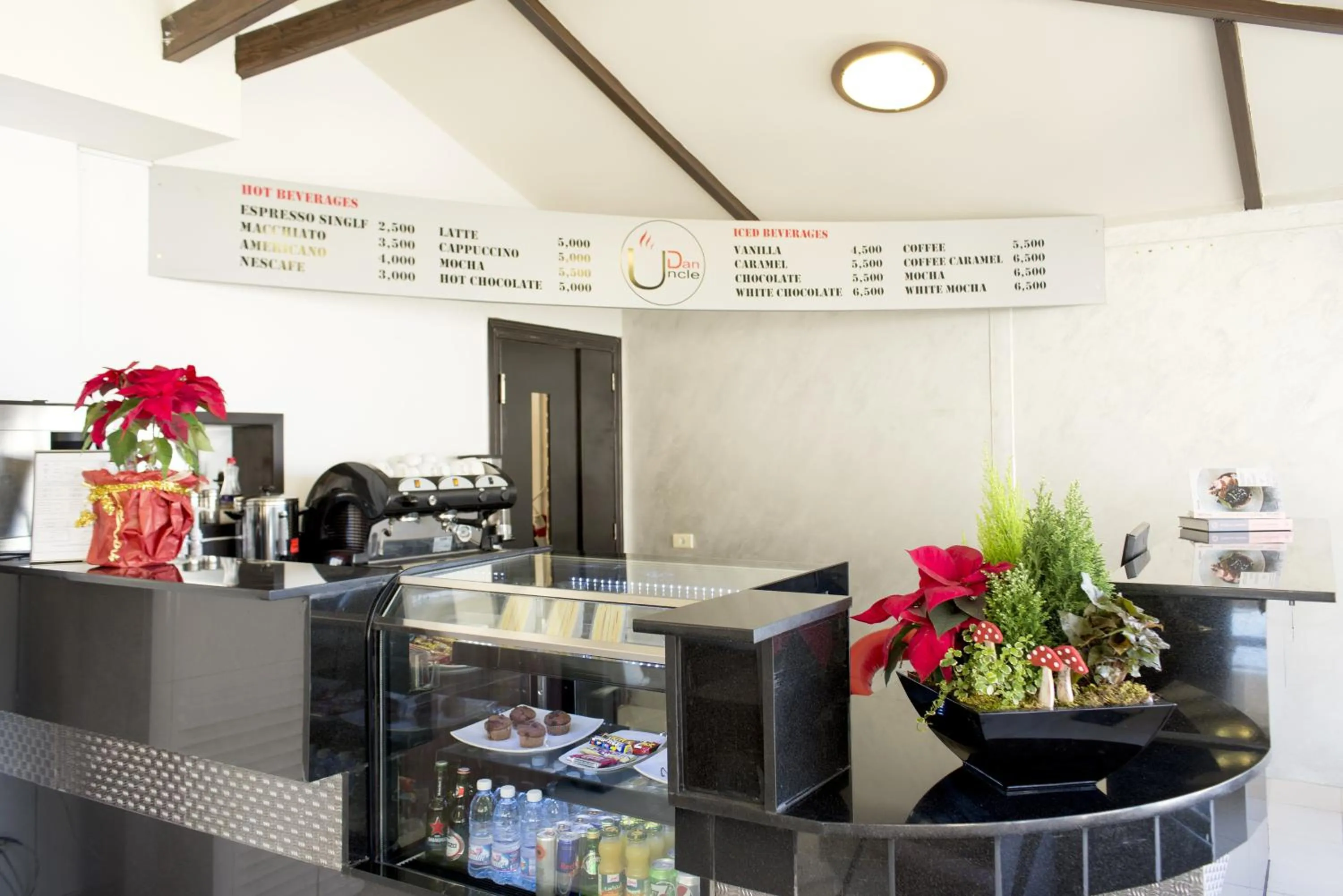 Restaurant/places to eat in Bliss 3000 Furnished Studios