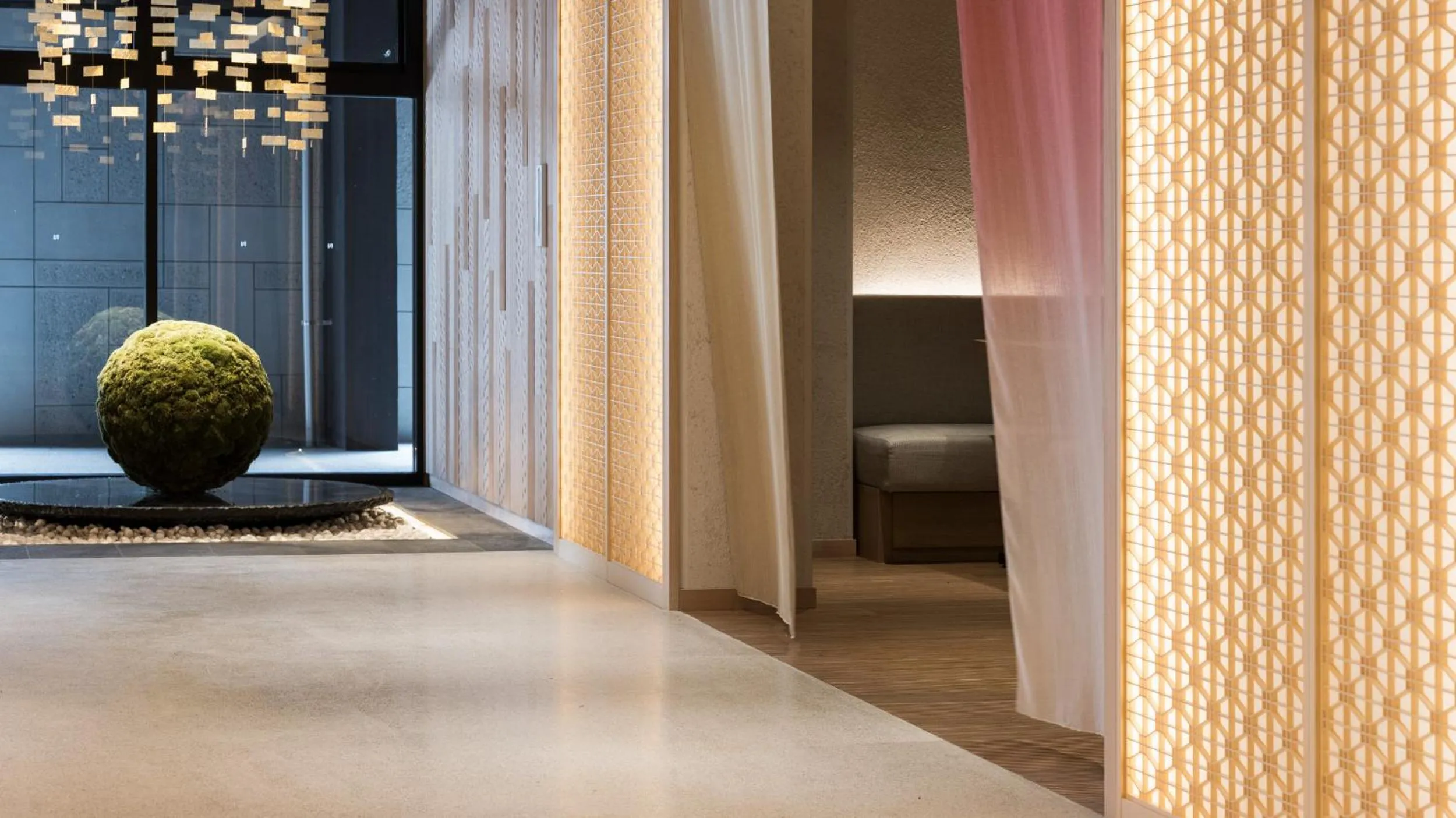 Restaurant/places to eat in Nest Hotel Kyoto Shijo Karasuma