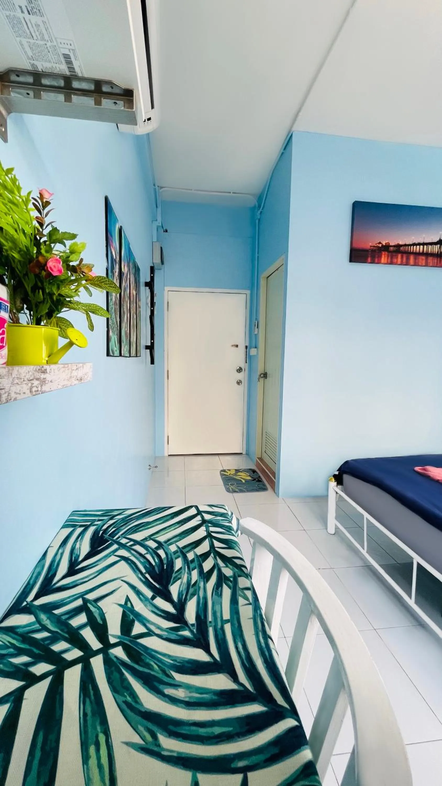 Toilet, Bed in 4J Lodge