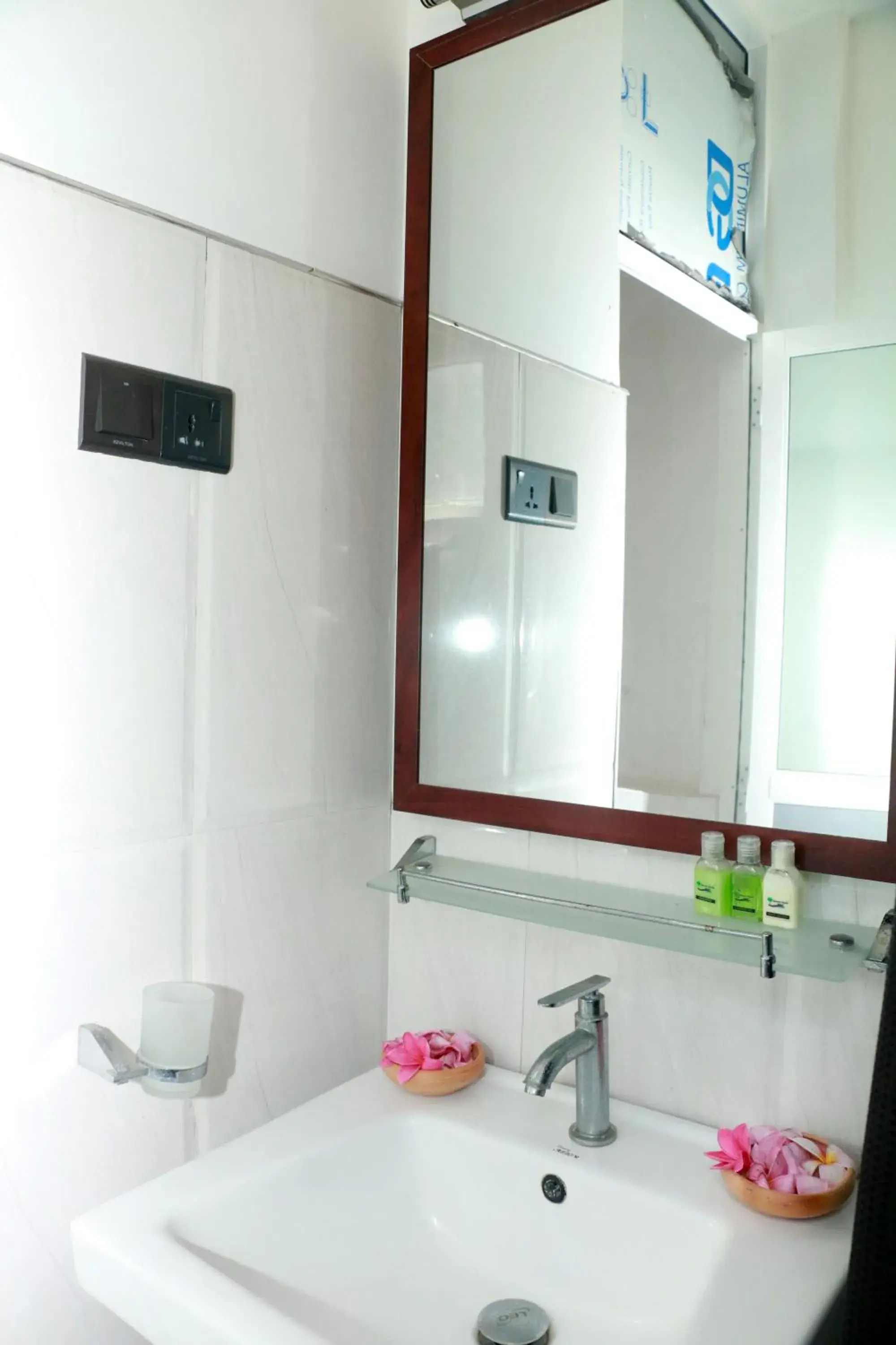 Suite with Garden View in Queens Beach Hotel Suite with Garden View in Queens Beach Hotel