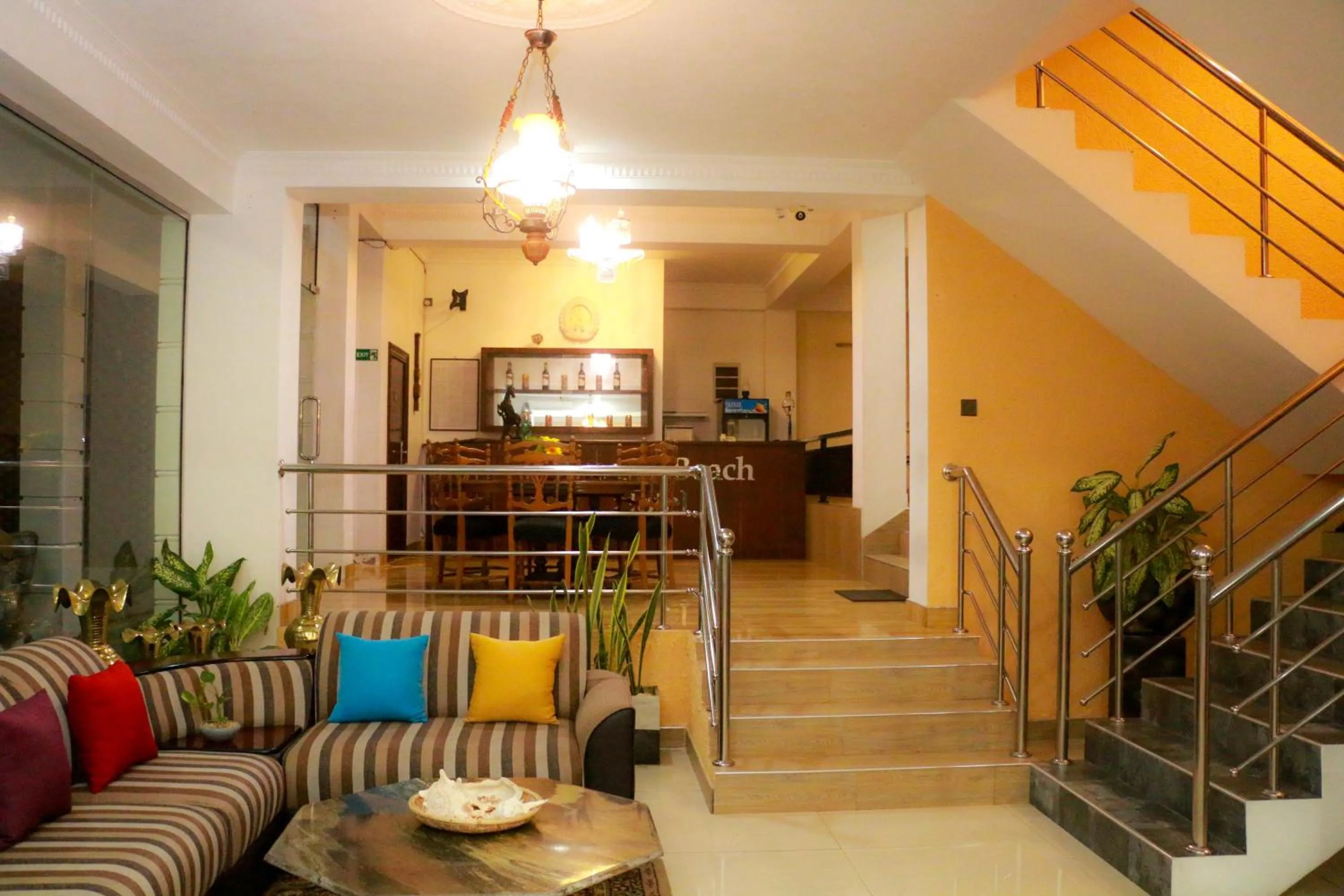 Living room in Queens Beach Hotel