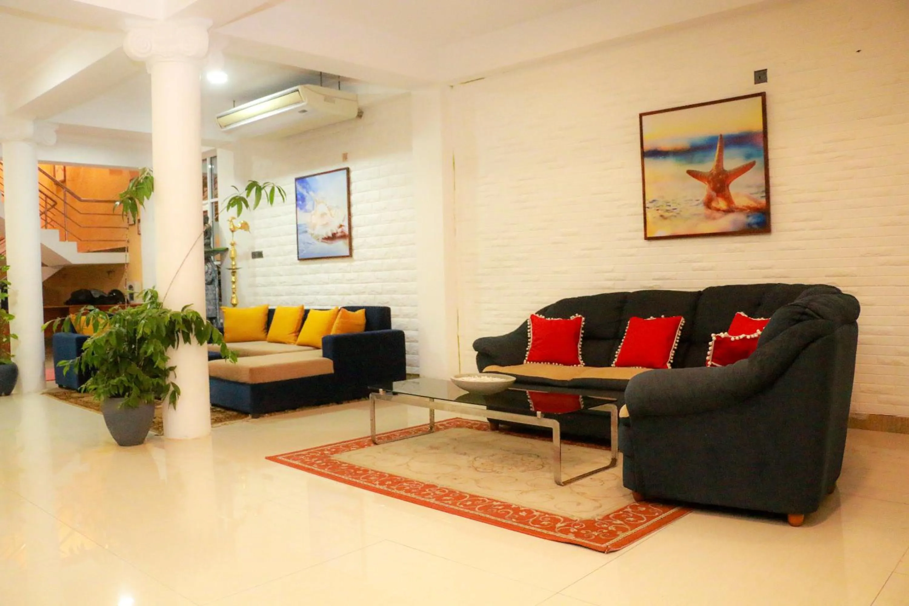 Seating area in Queens Beach Hotel