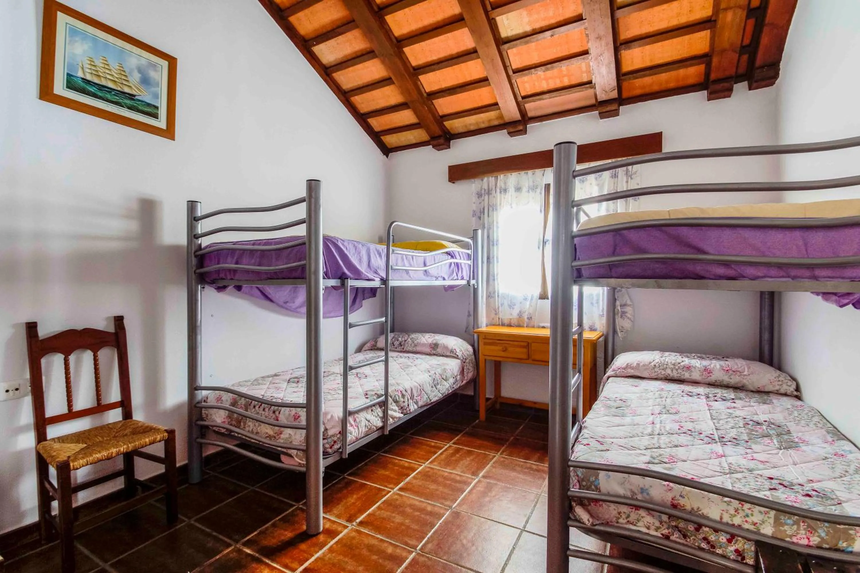 bunk bed, Bed in Vivienda Rural Atlántico Sur & Familias