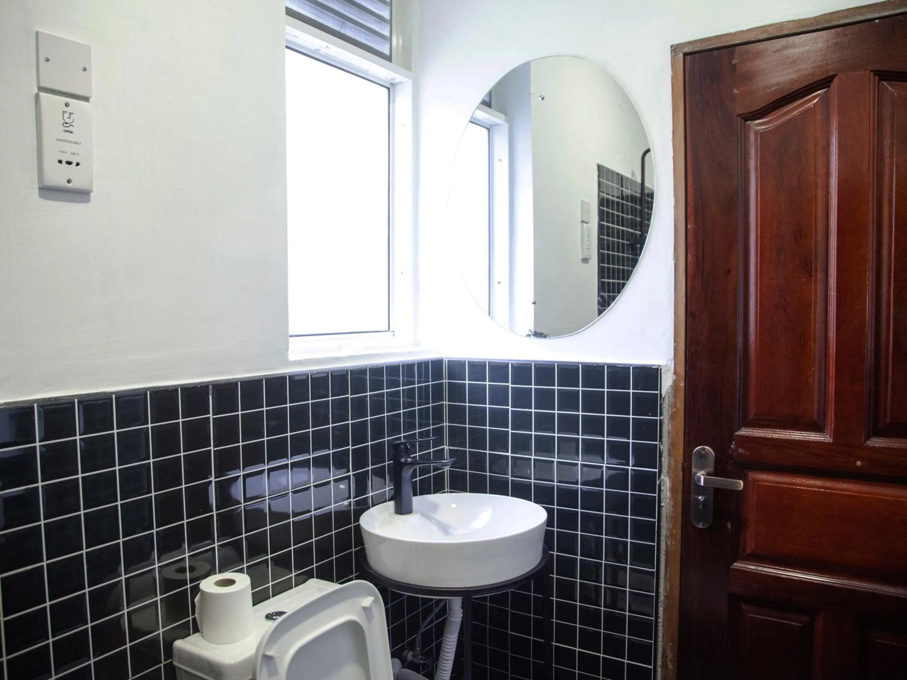 Bathroom in Explorers Hub