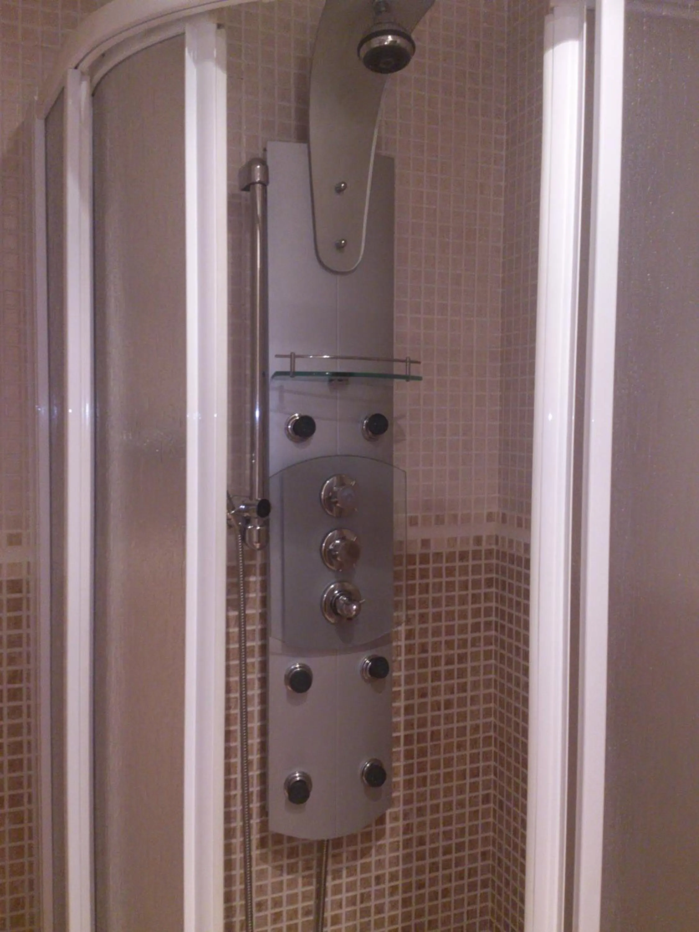 Shower in Posada La Reja