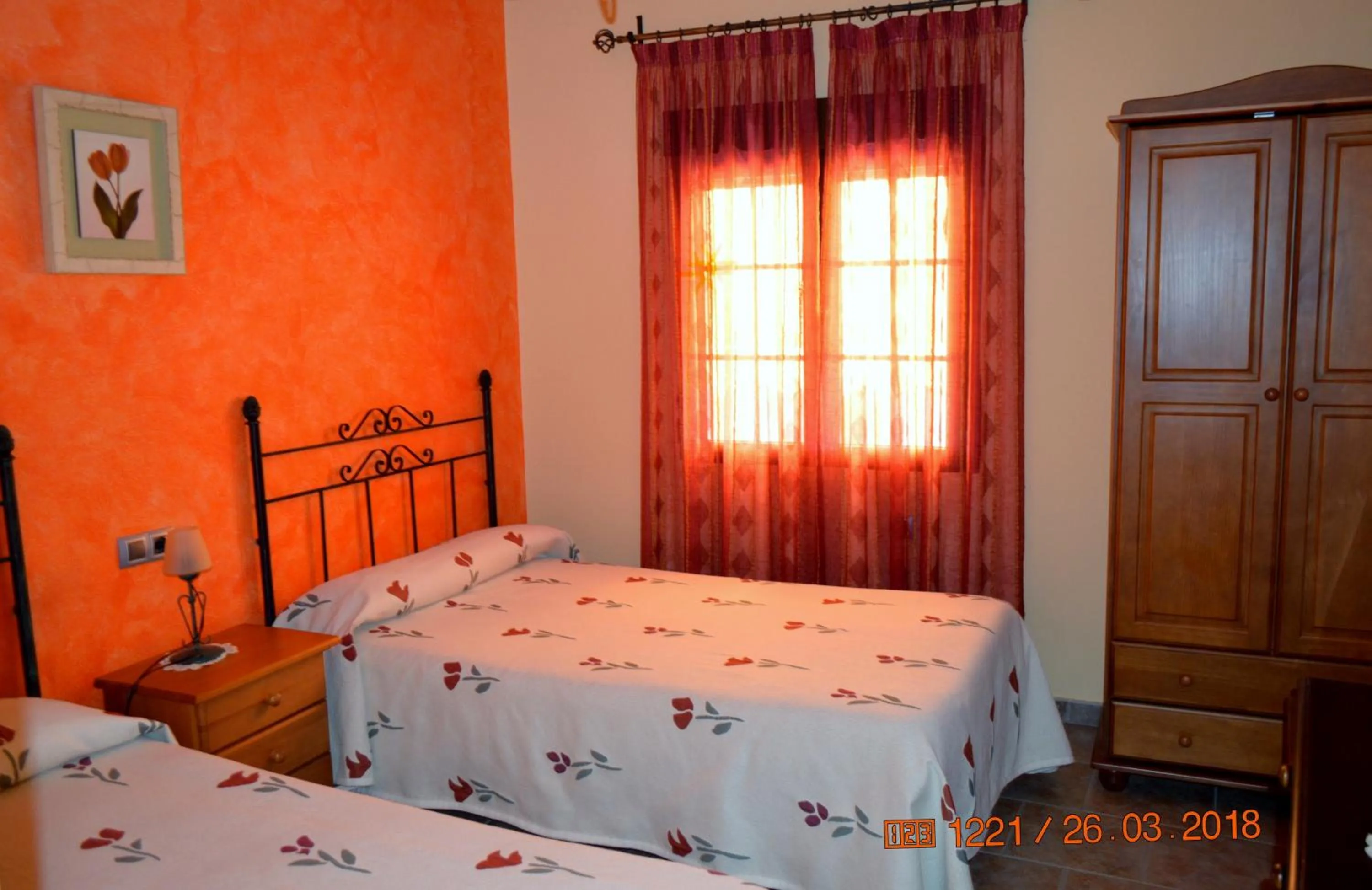 Deluxe Double Room with Two Double Beds - single occupancy in Posada La Reja