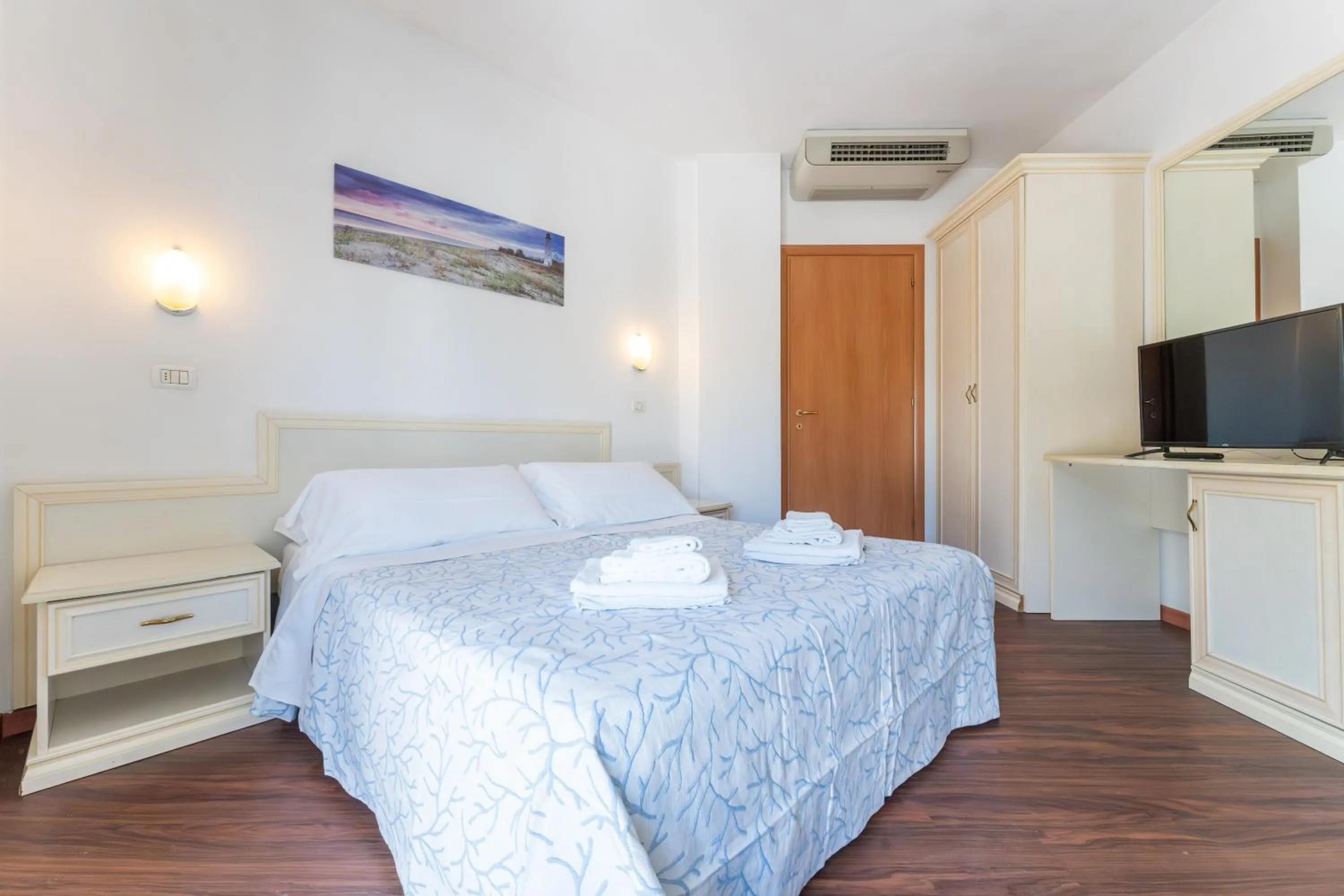 Bed in Residence Marconi Mare