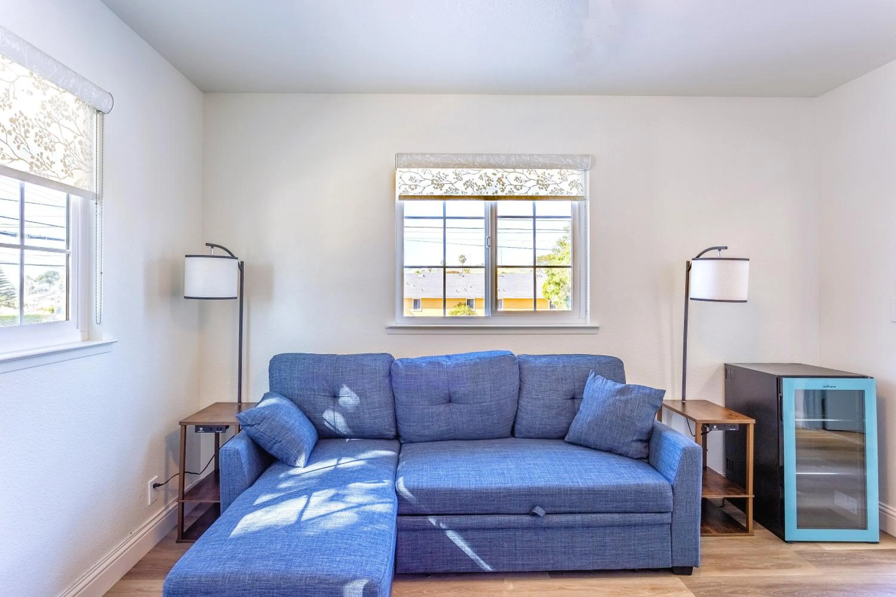 Seating area in Coastal Breeze Inn