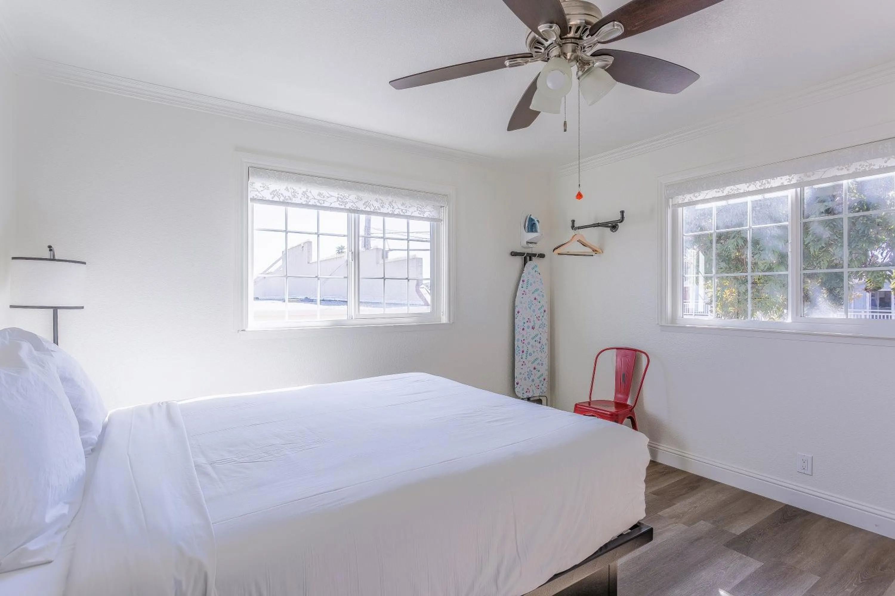 Bedroom, Bed in Coastal Breeze Inn