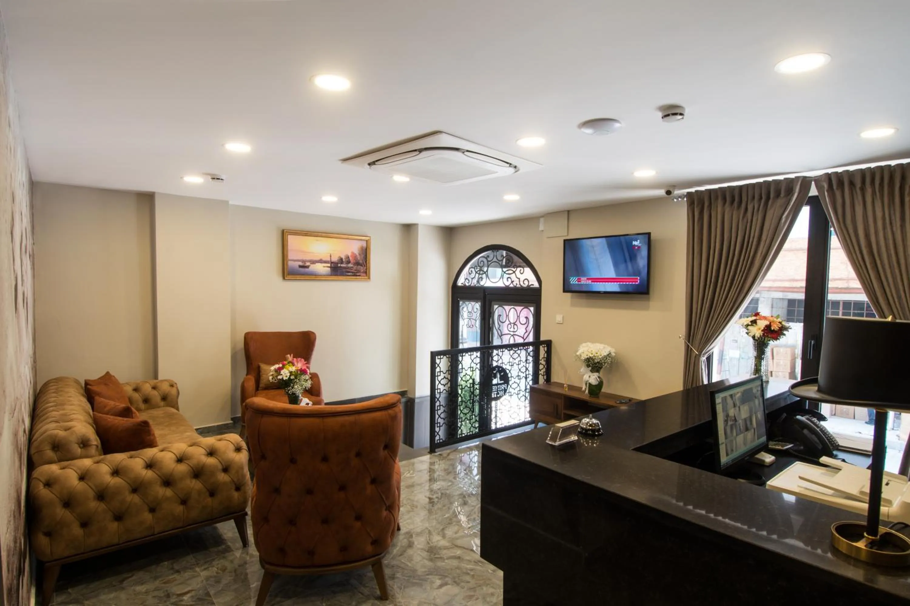 Lobby or reception in Primero Hotel