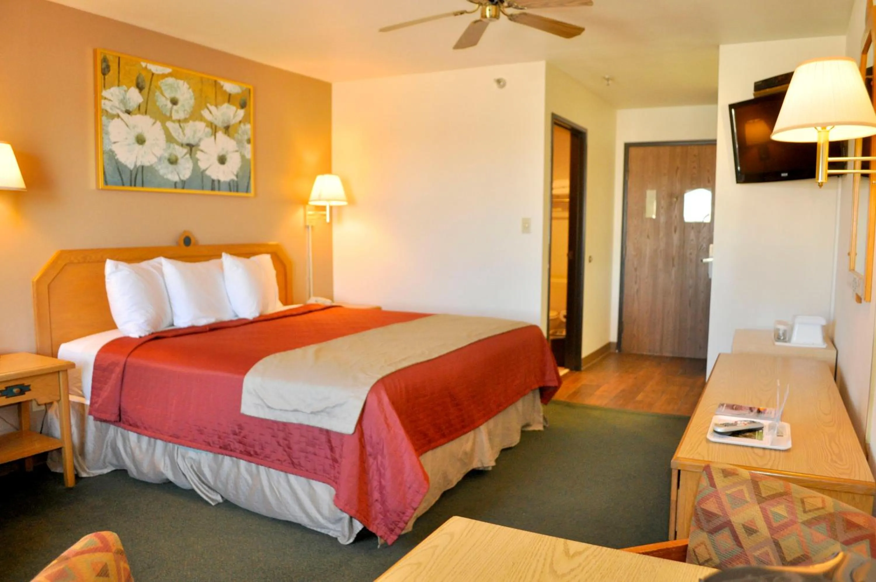 Bed in Wingate by Wyndham Farmington NM