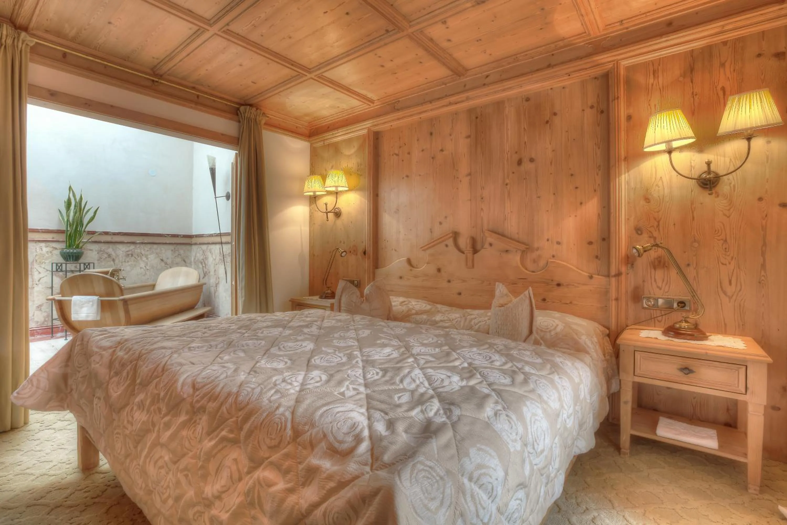 Hotel Fanes
