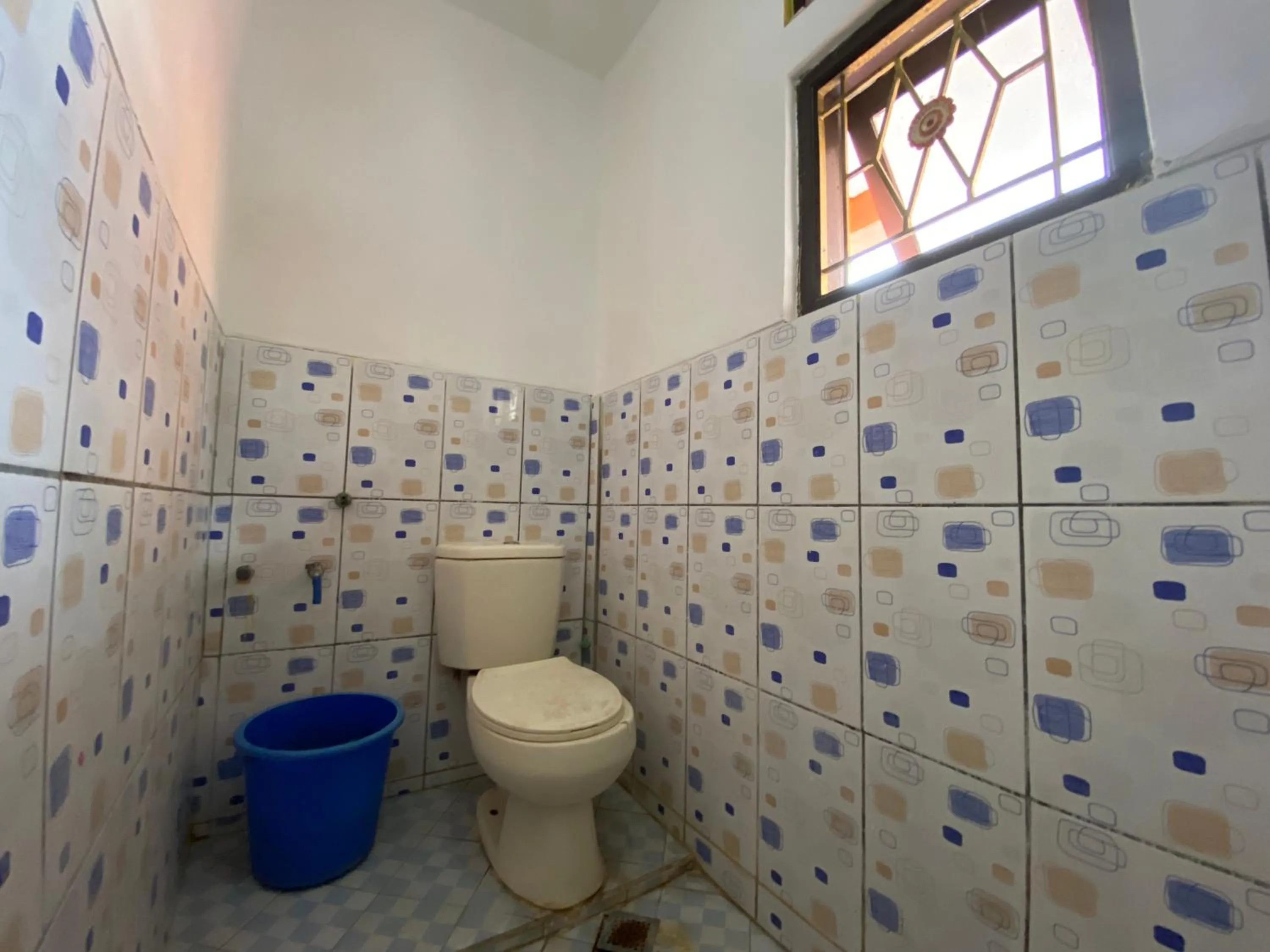 Bathroom in OYO 2562 Pondok Tajlibu Syifa Syariah