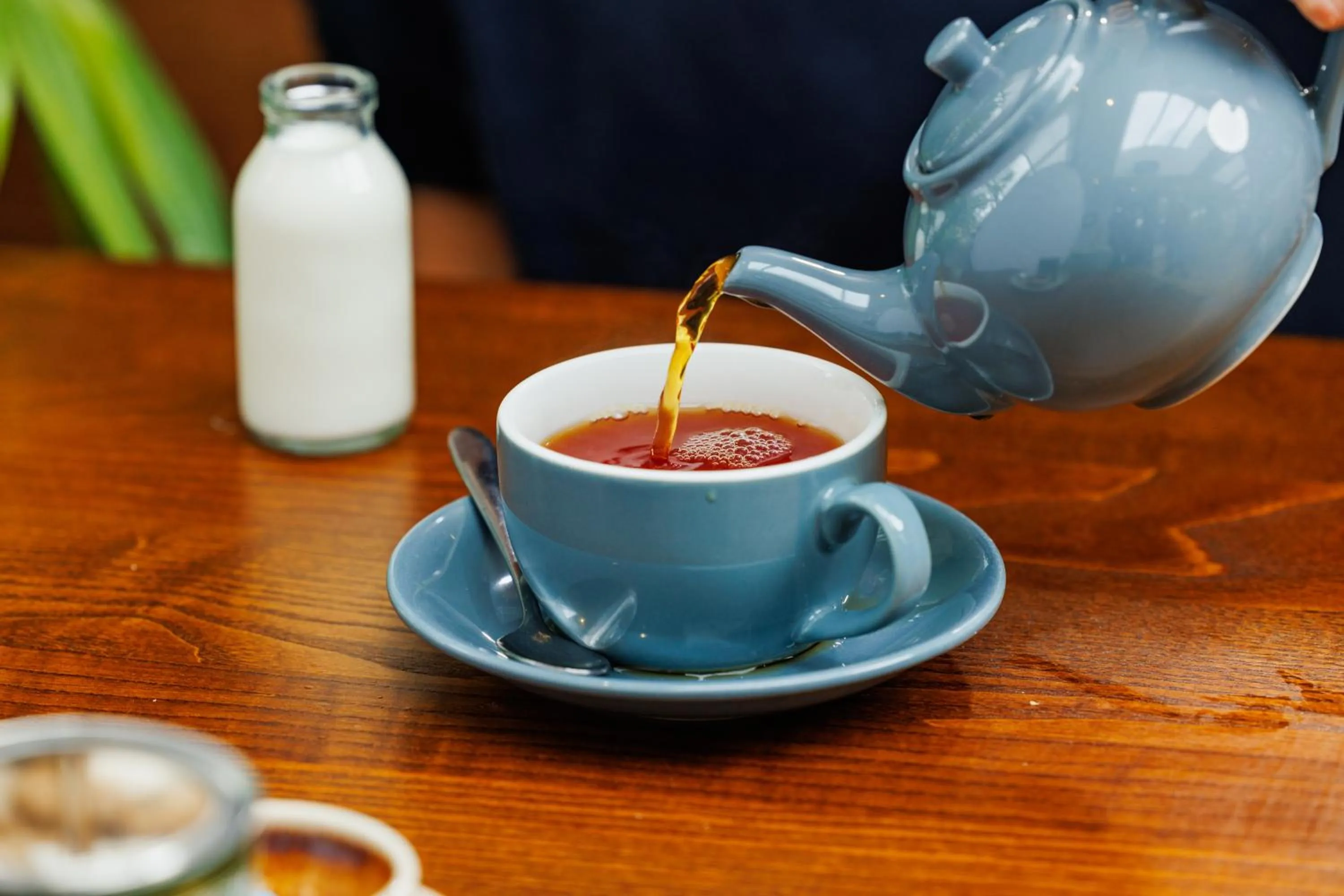 Coffee/tea facilities in The Richard Onslow
