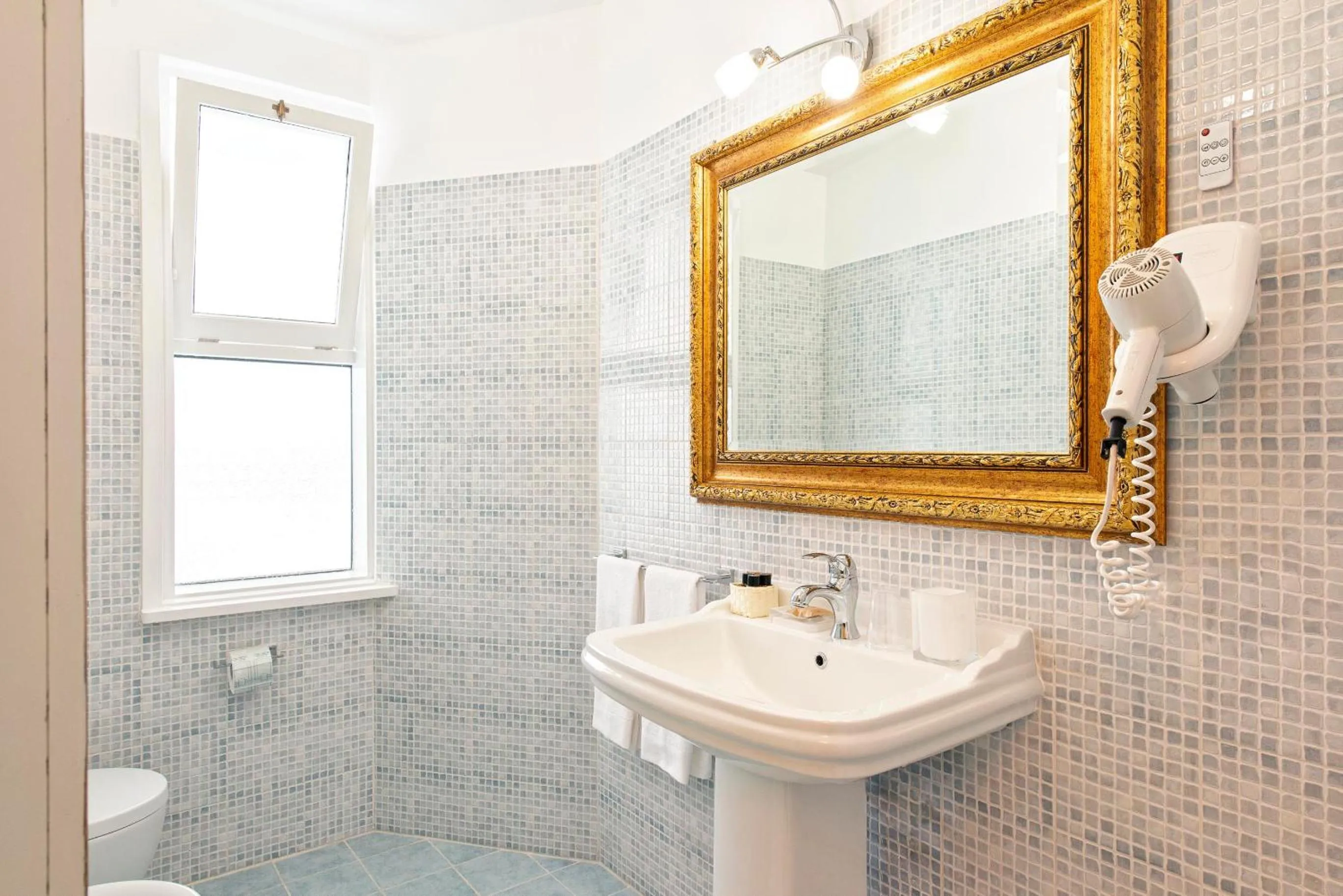 Canova Rooms in Spanish Steps